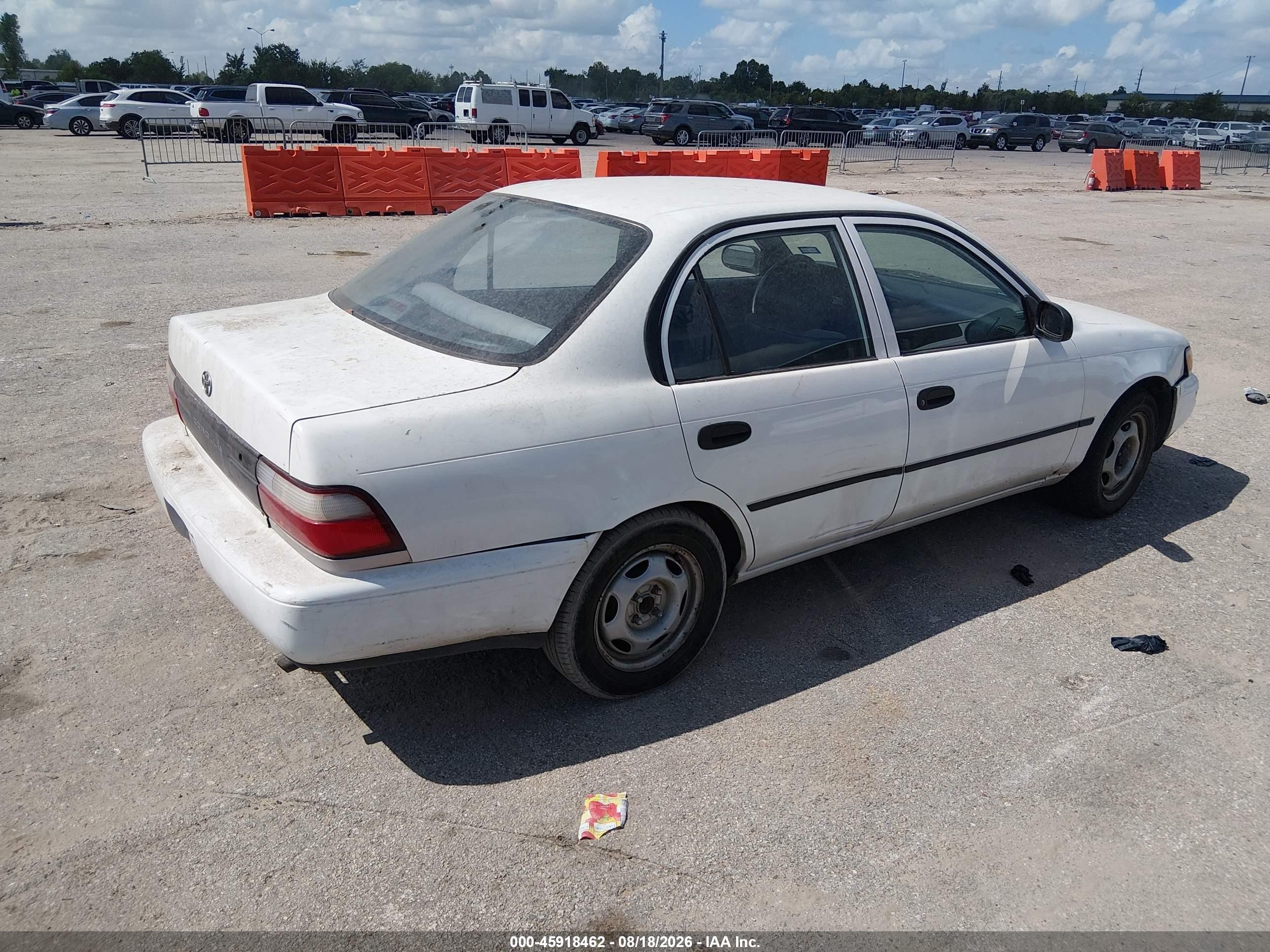 1996 Toyota Corolla   White vin: 1NXBA02E4TZ441833