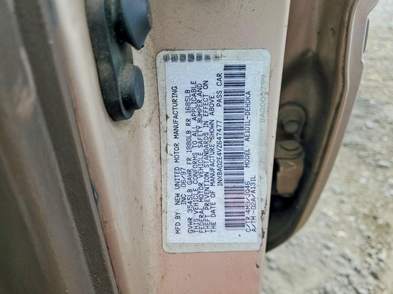 1997 Toyota Corolla Base Beige vin: 1NXBA02E4VZ647477