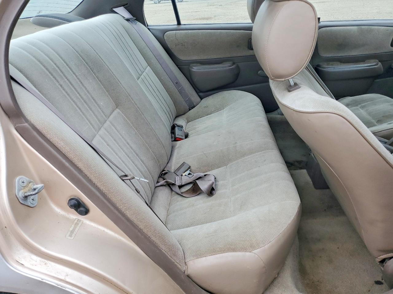 1997 Toyota Corolla Base Beige vin: 1NXBA02E4VZ647477