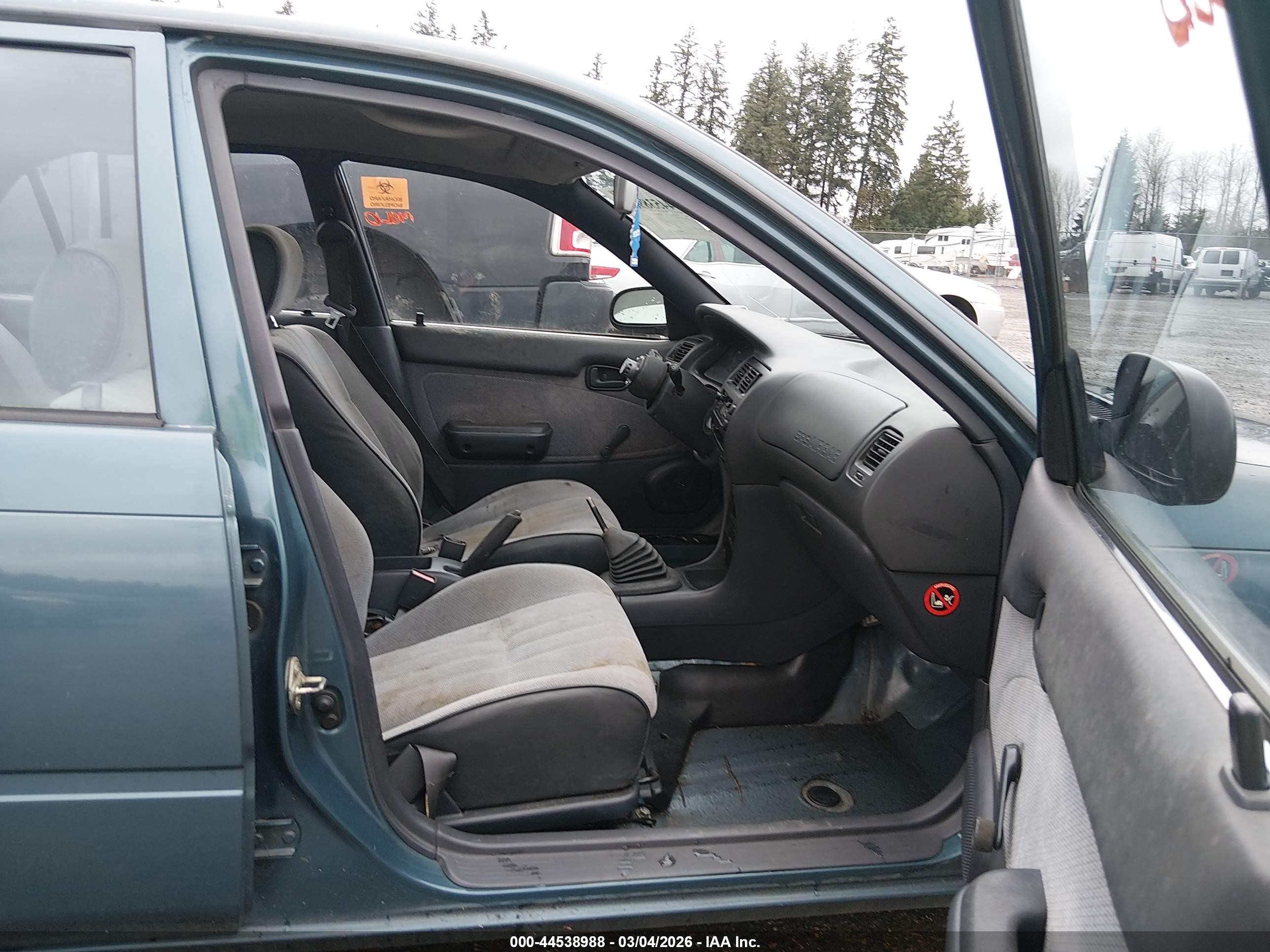 1996 Toyota Corolla   Blue vin: 1NXBA02E6TZ411278