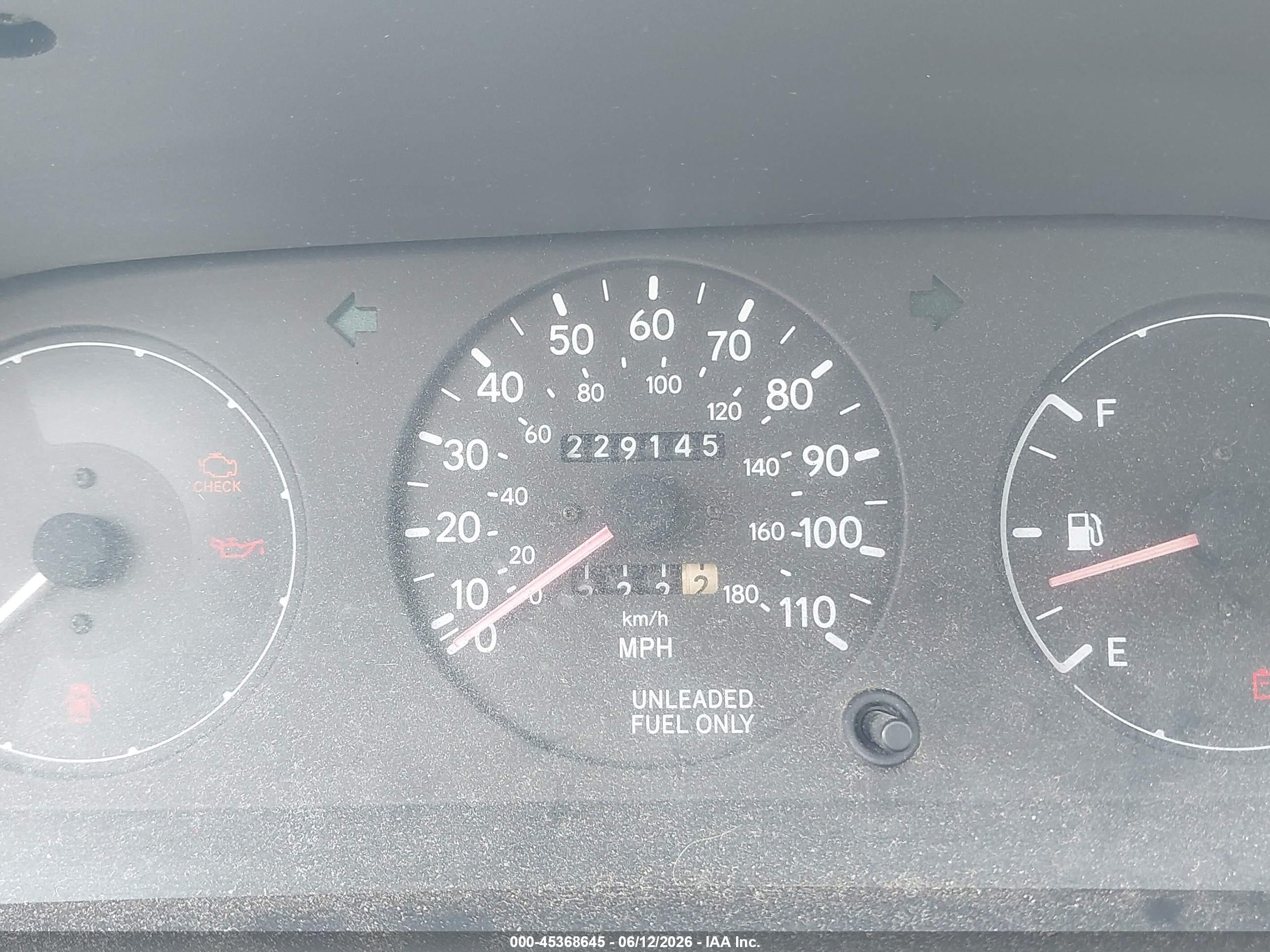 1997 Toyota Corolla Ce Silver vin: 1NXBA02E7VZ547485