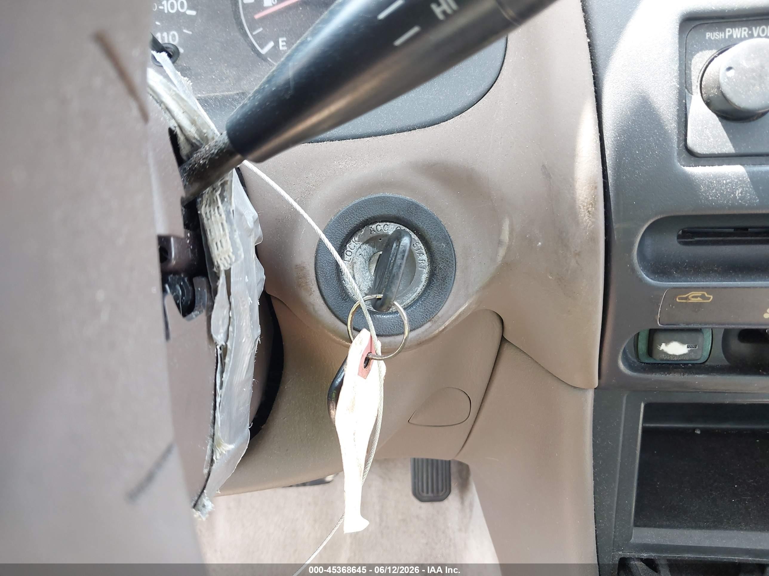 1997 Toyota Corolla Ce Silver vin: 1NXBA02E7VZ547485