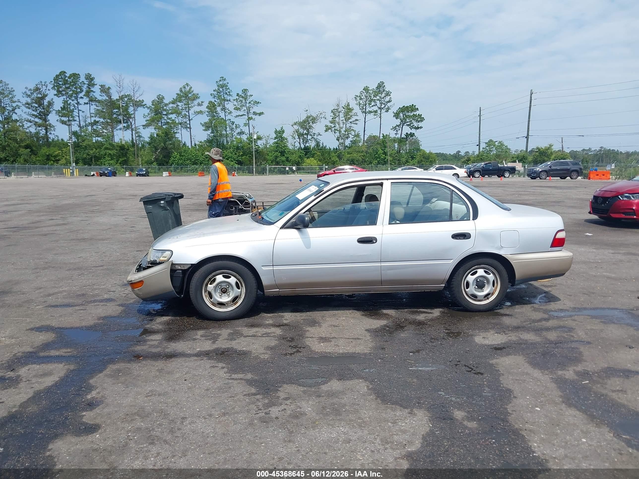 1997 Toyota Corolla Ce Silver vin: 1NXBA02E7VZ547485
