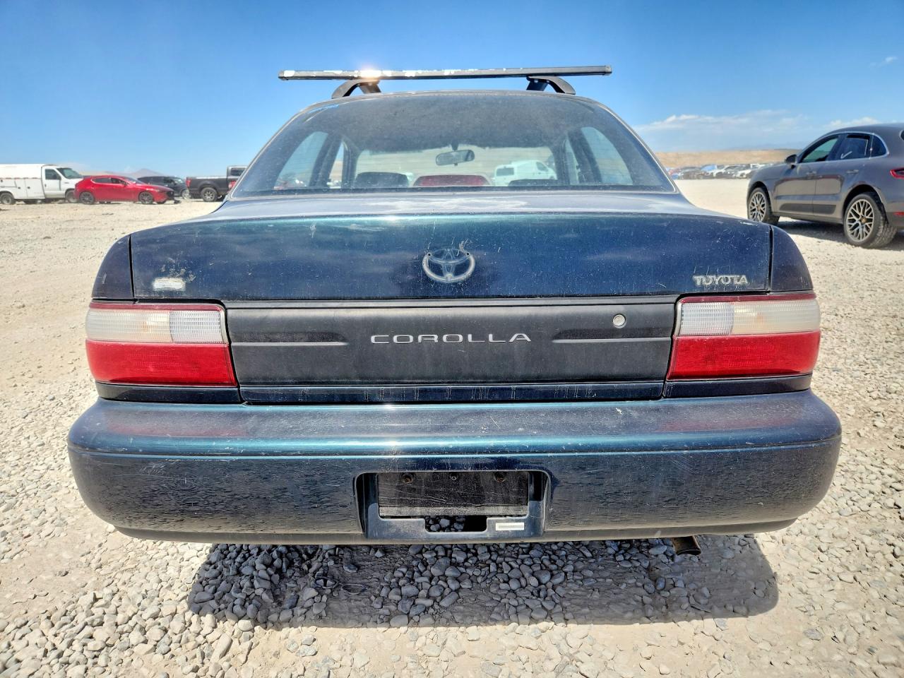 1997 Toyota Corolla Base Blue vin: 1NXBA02E8VZ563484