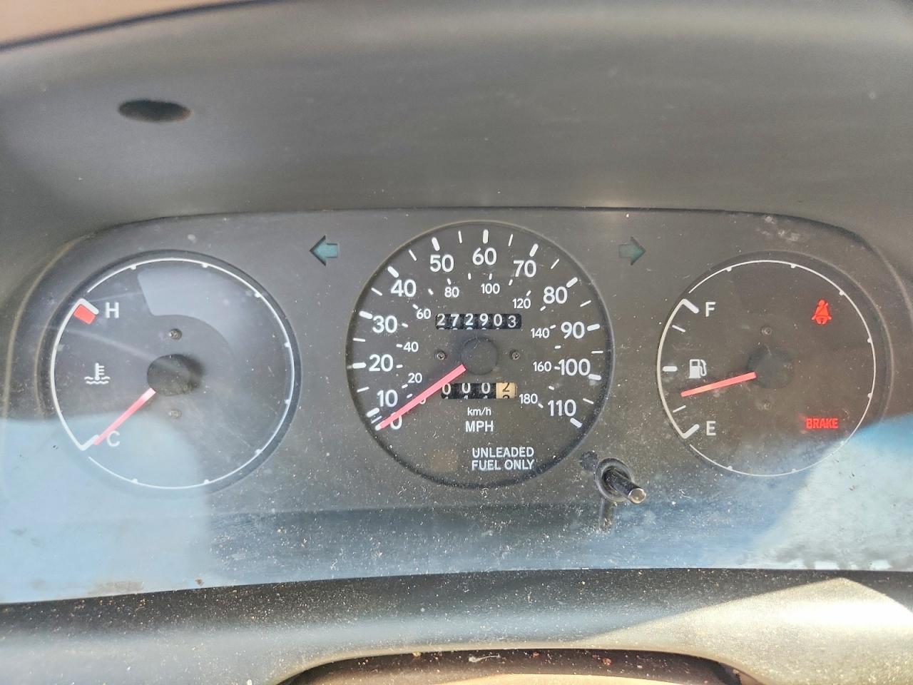 1997 Toyota Corolla Base Зеленый vin: 1NXBA02E8VZ621027