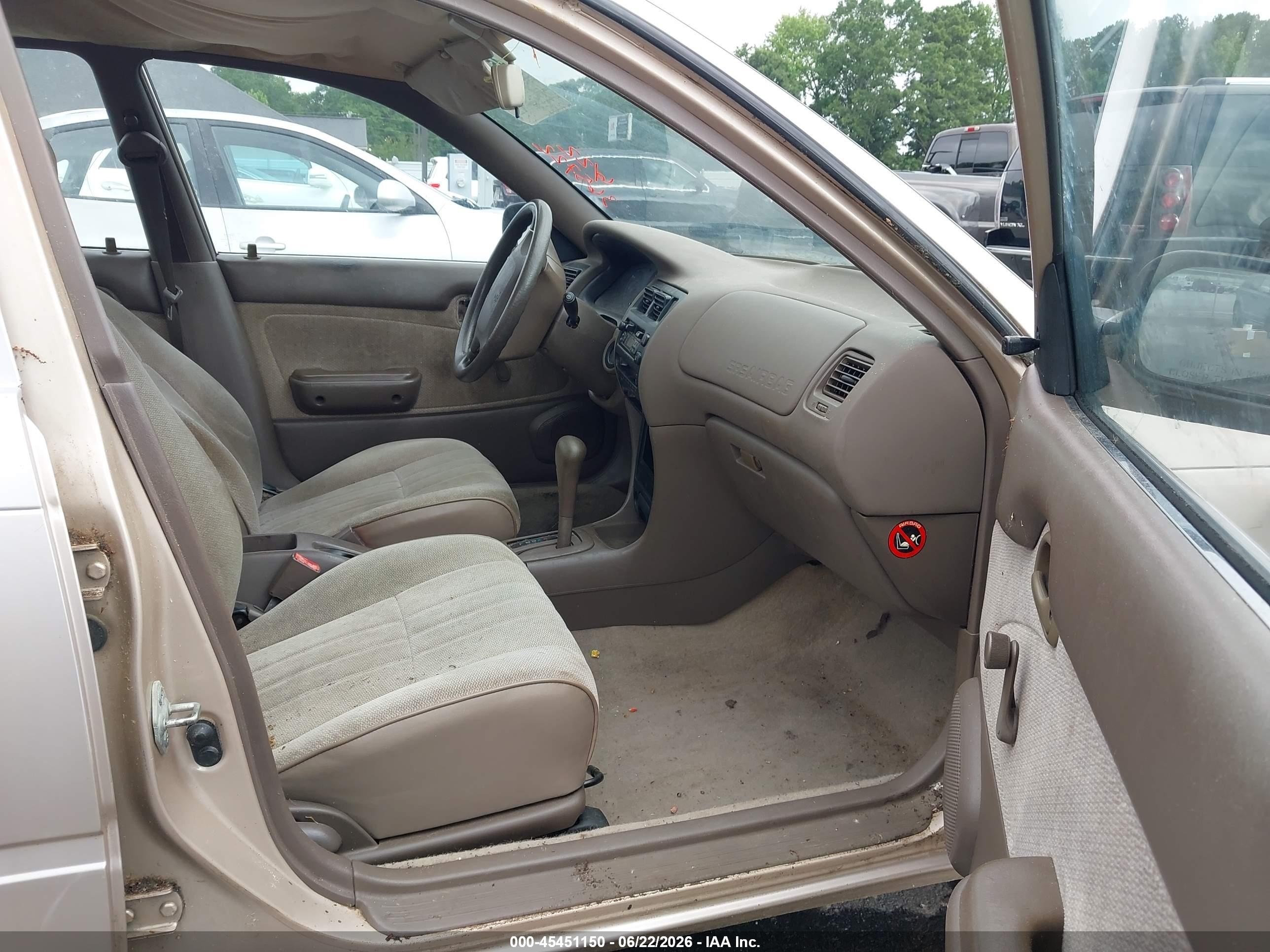 1996 Toyota Corolla   Beige vin: 1NXBA02E9TZ365722