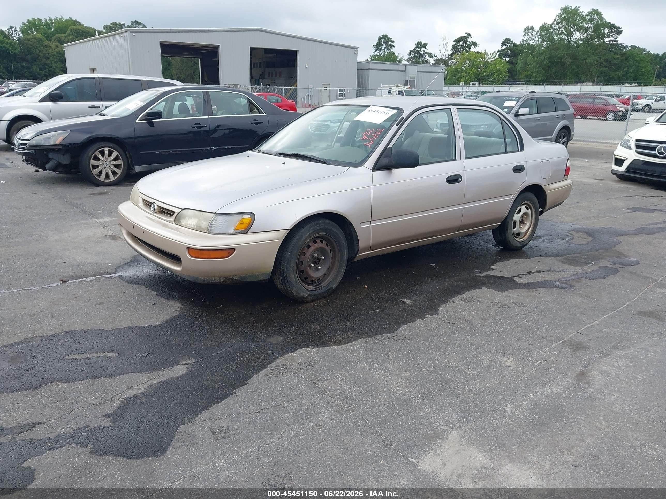 1996 Toyota Corolla   Beige vin: 1NXBA02E9TZ365722