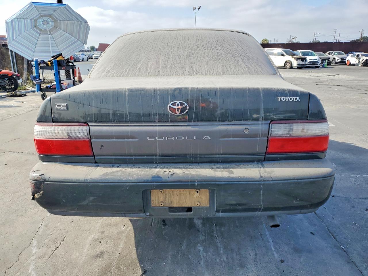 1997 Toyota Corolla Base Green vin: 1NXBA02E9VZ654473