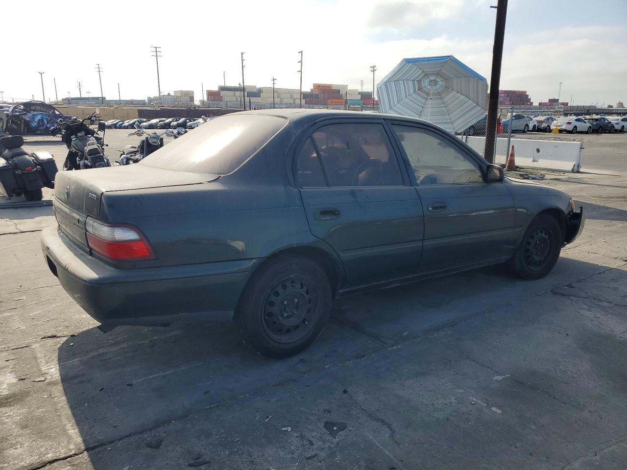 1997 Toyota Corolla Base Green vin: 1NXBA02E9VZ654473