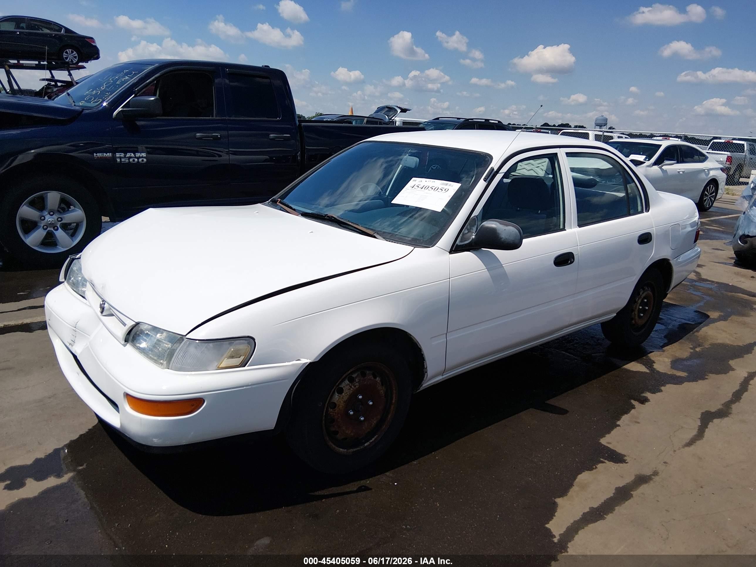 1997 Toyota Corolla Ce White vin: 1NXBA02E9VZ661617