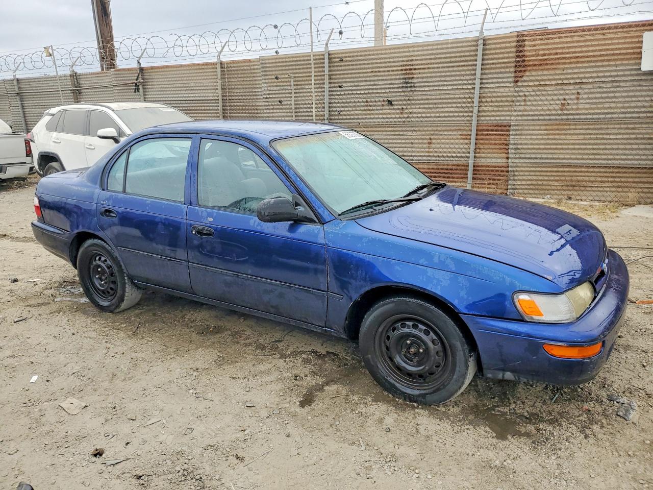 1997 Toyota Corolla Base Blue vin: 1NXBA02EXVZ558772