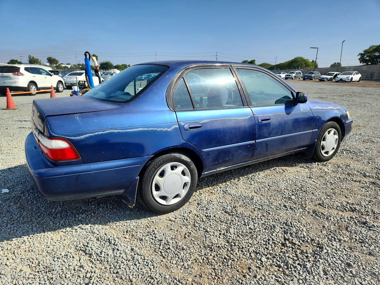 1997 Toyota Corolla Dx Blue vin: 1NXBB02E2VZ558617