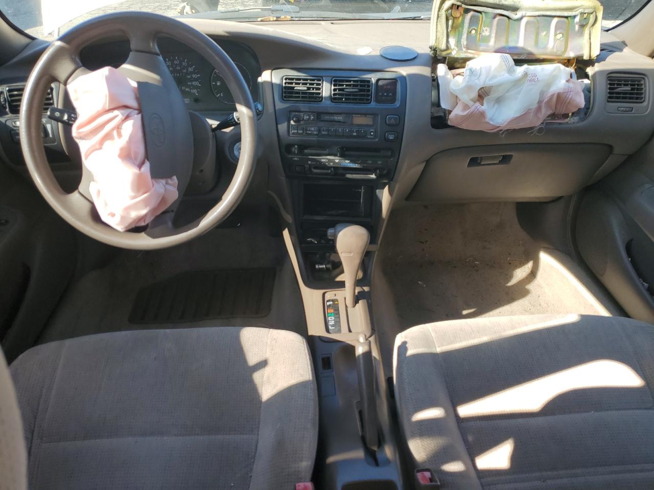 1997 Toyota Corolla Dx Tan vin: 1NXBB02E7VZ636731