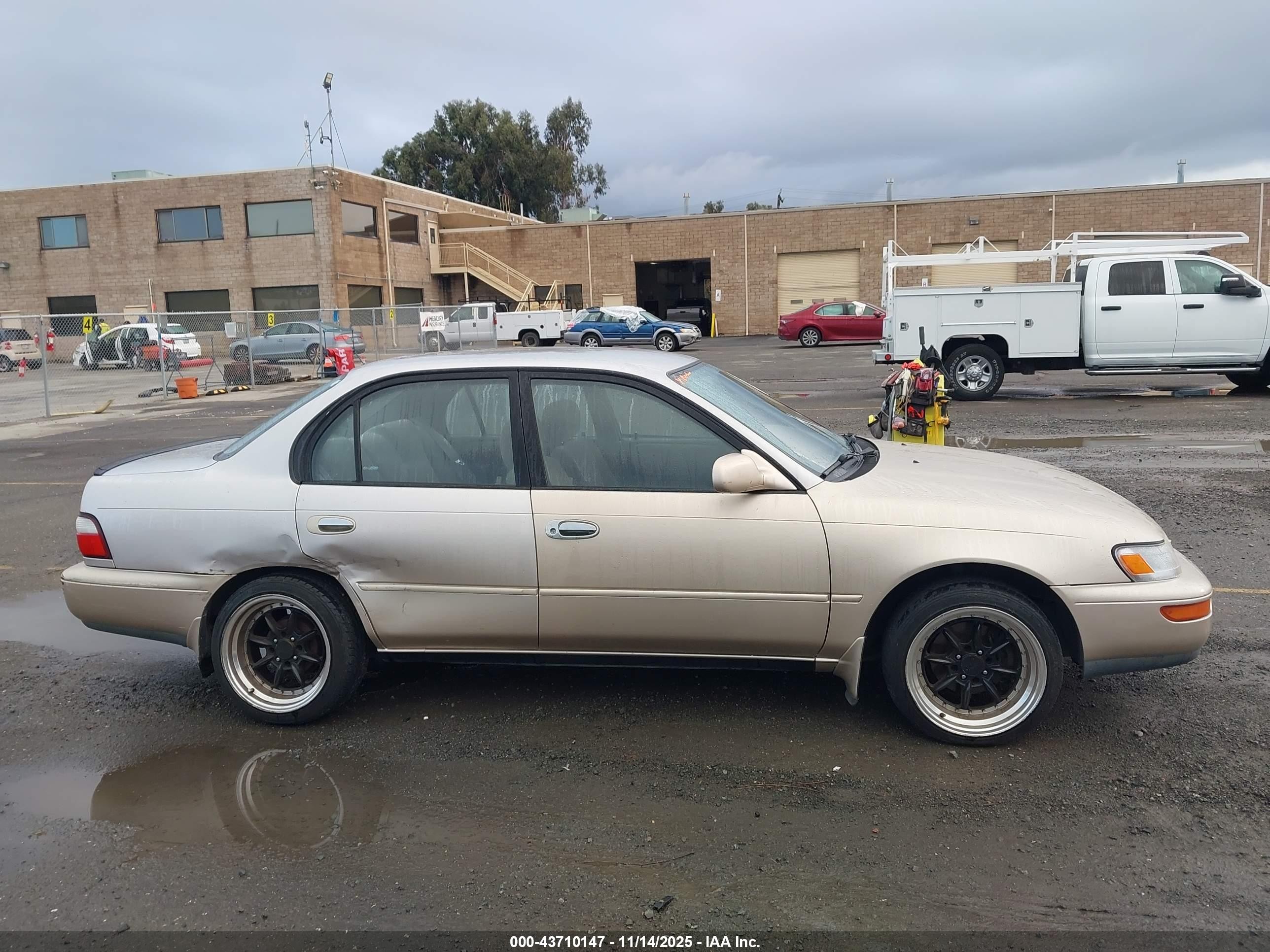1997 Toyota Corolla Dx Gold vin: 1NXBB02EXVZ550796