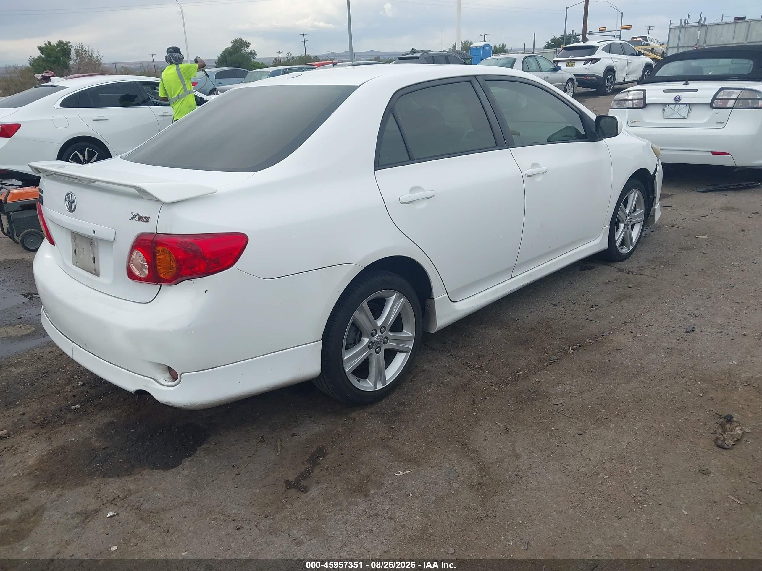 2009 Toyota Corolla Xrs White vin: 1NXBE40E09Z002488