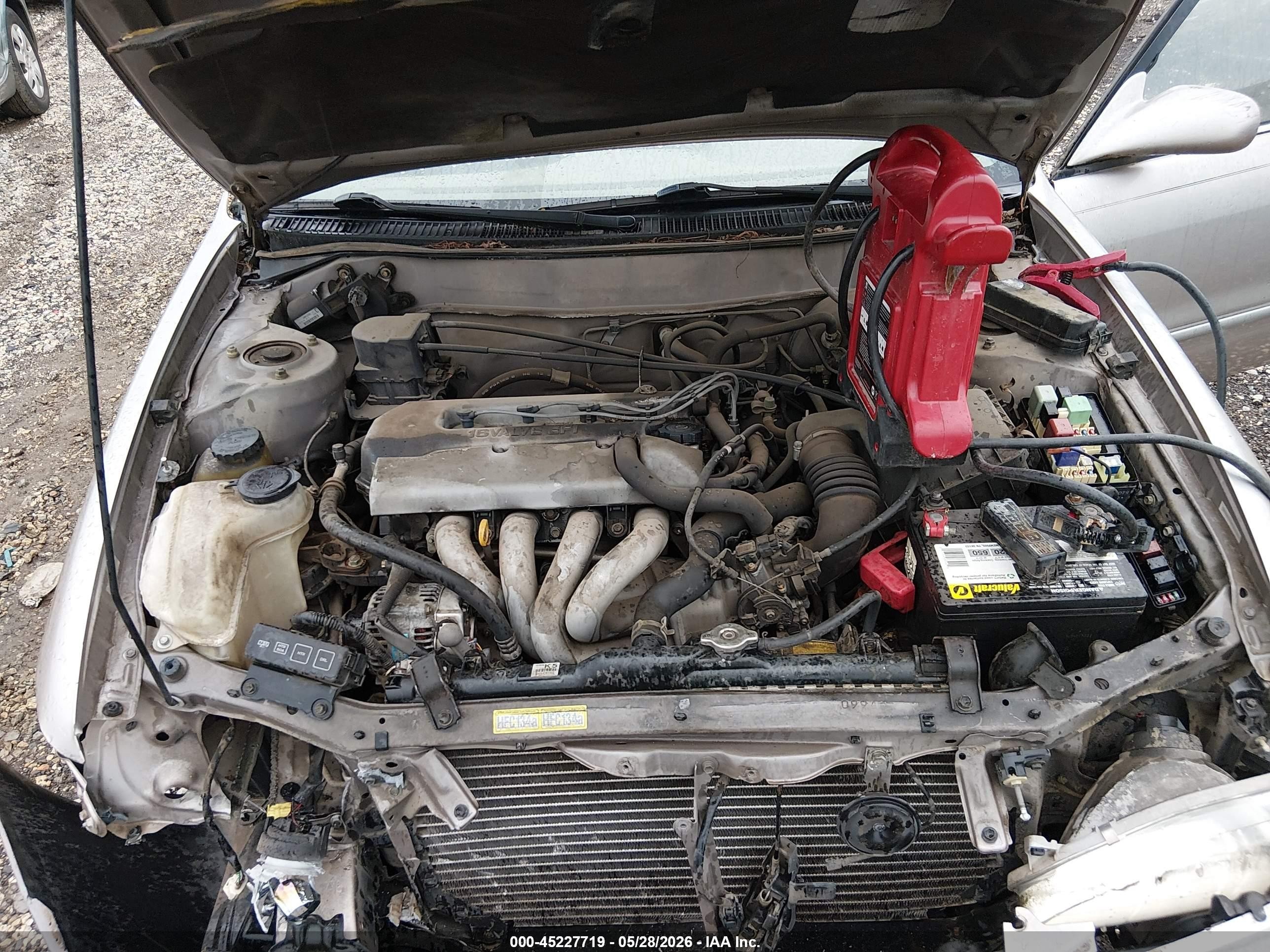 1999 Toyota Corolla Le Silver vin: 1NXBR12E4XZ148552