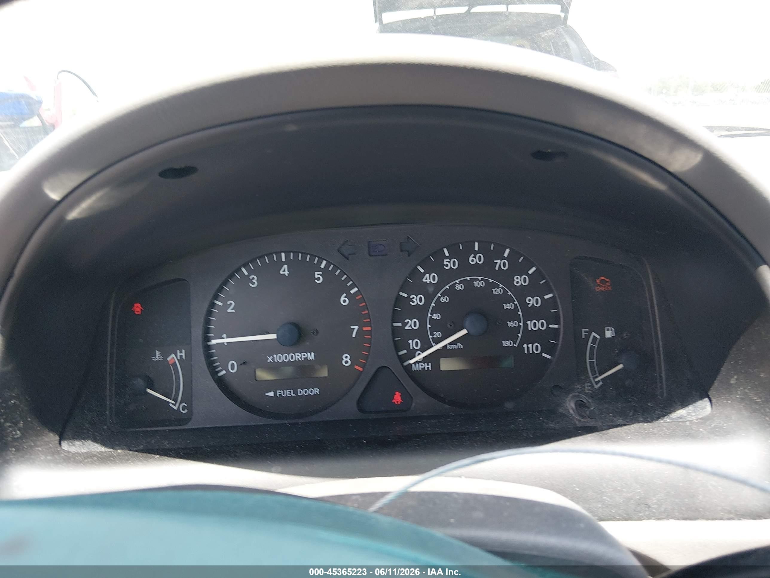 2002 Toyota Corolla Le Gray vin: 1NXBR12E72Z598317
