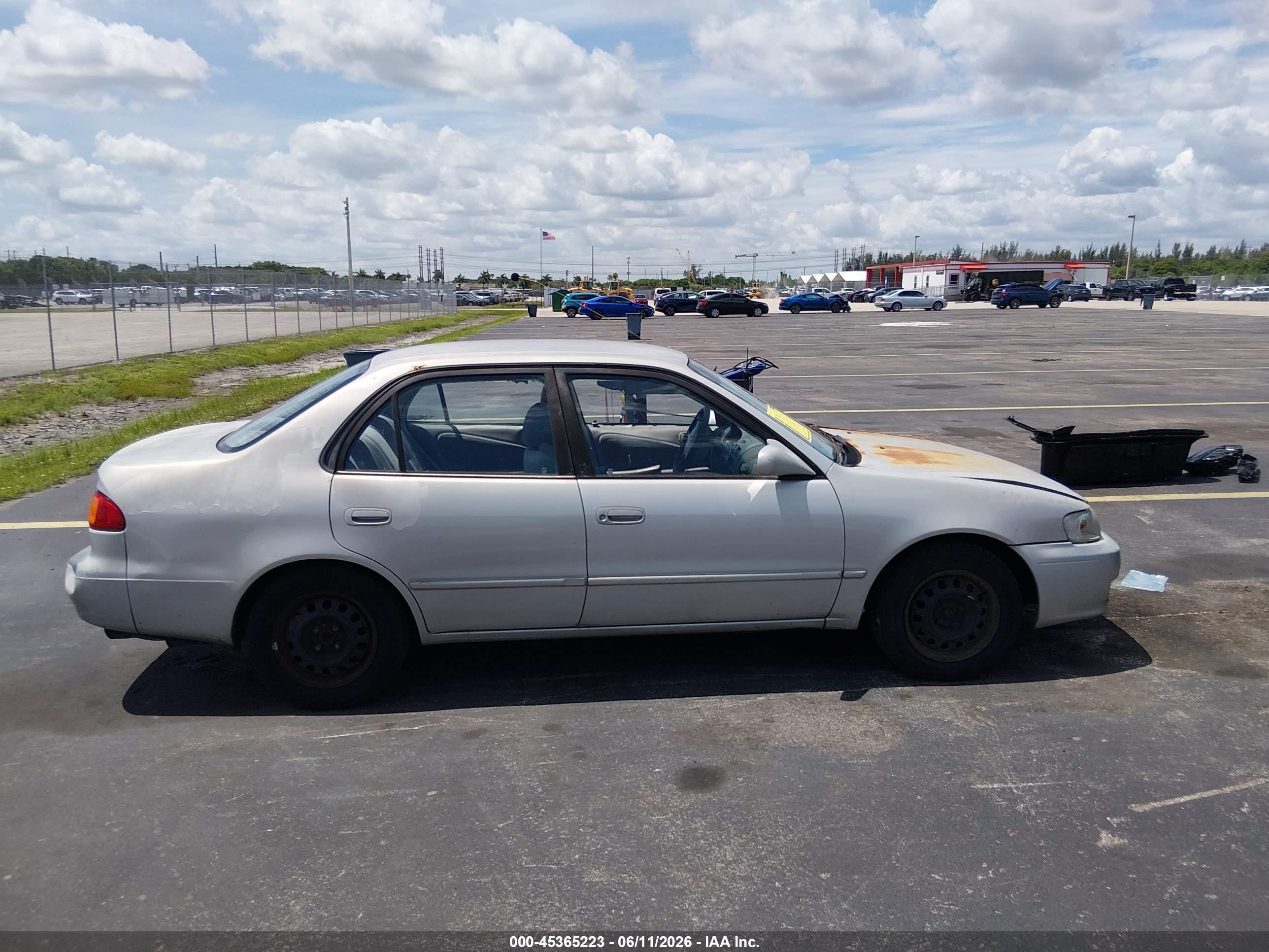 2002 Toyota Corolla Le Gray vin: 1NXBR12E72Z598317