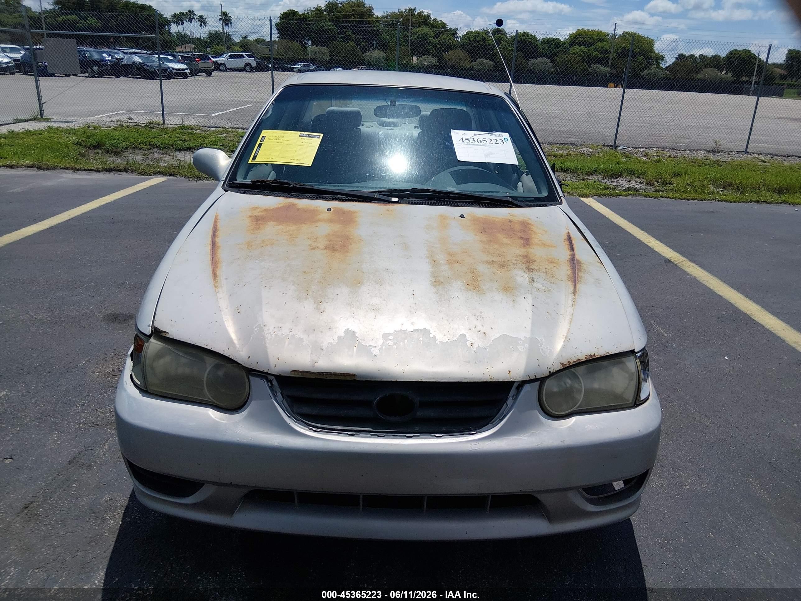 2002 Toyota Corolla Le Gray vin: 1NXBR12E72Z598317