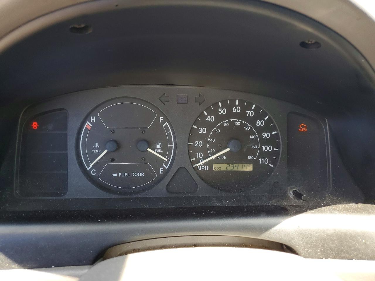 1999 Toyota Corolla Ve White vin: 1NXBR12E7XZ142731