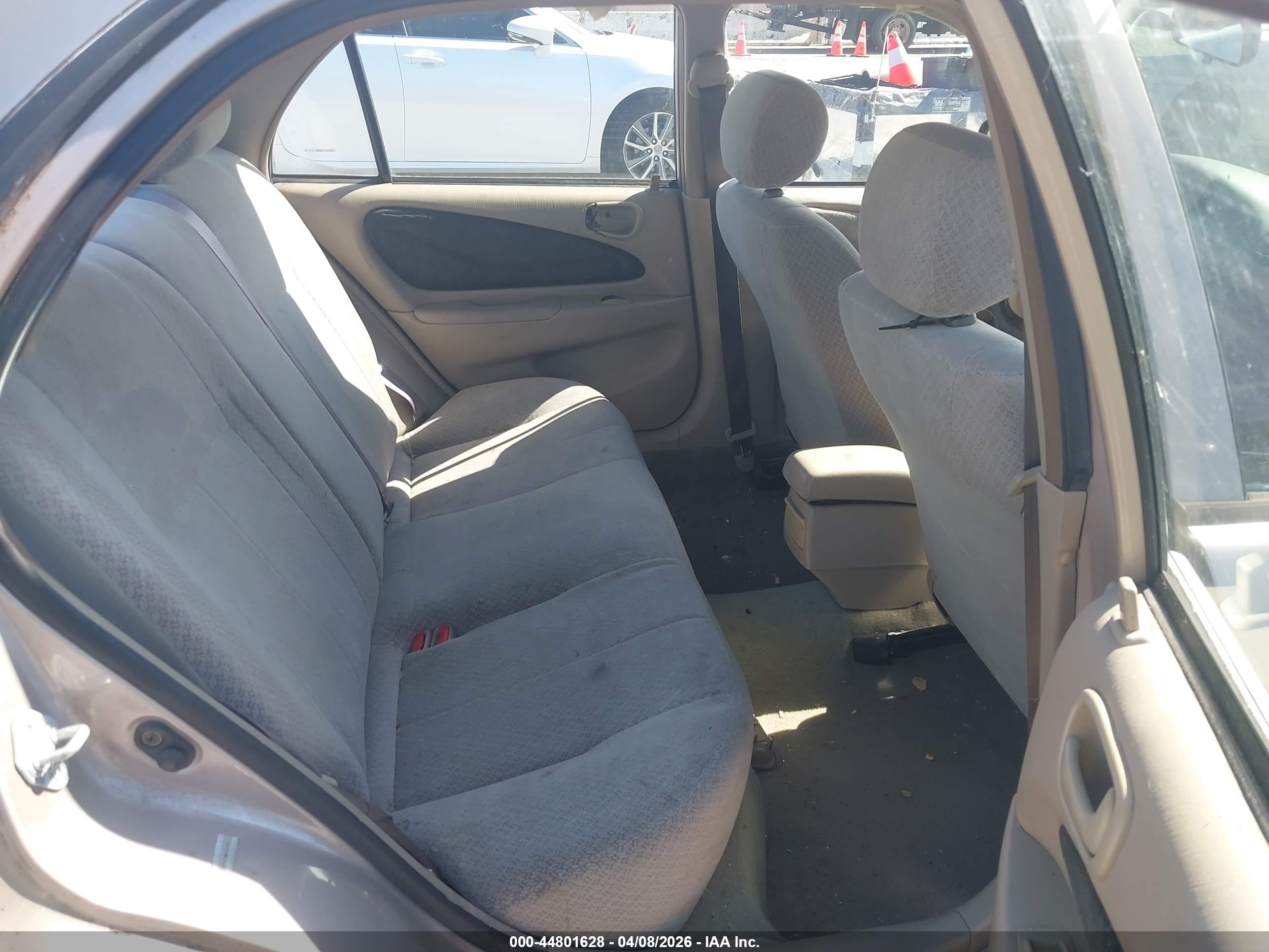 2000 Toyota Corolla Ce Gray vin: 1NXBR12E7YZ310448