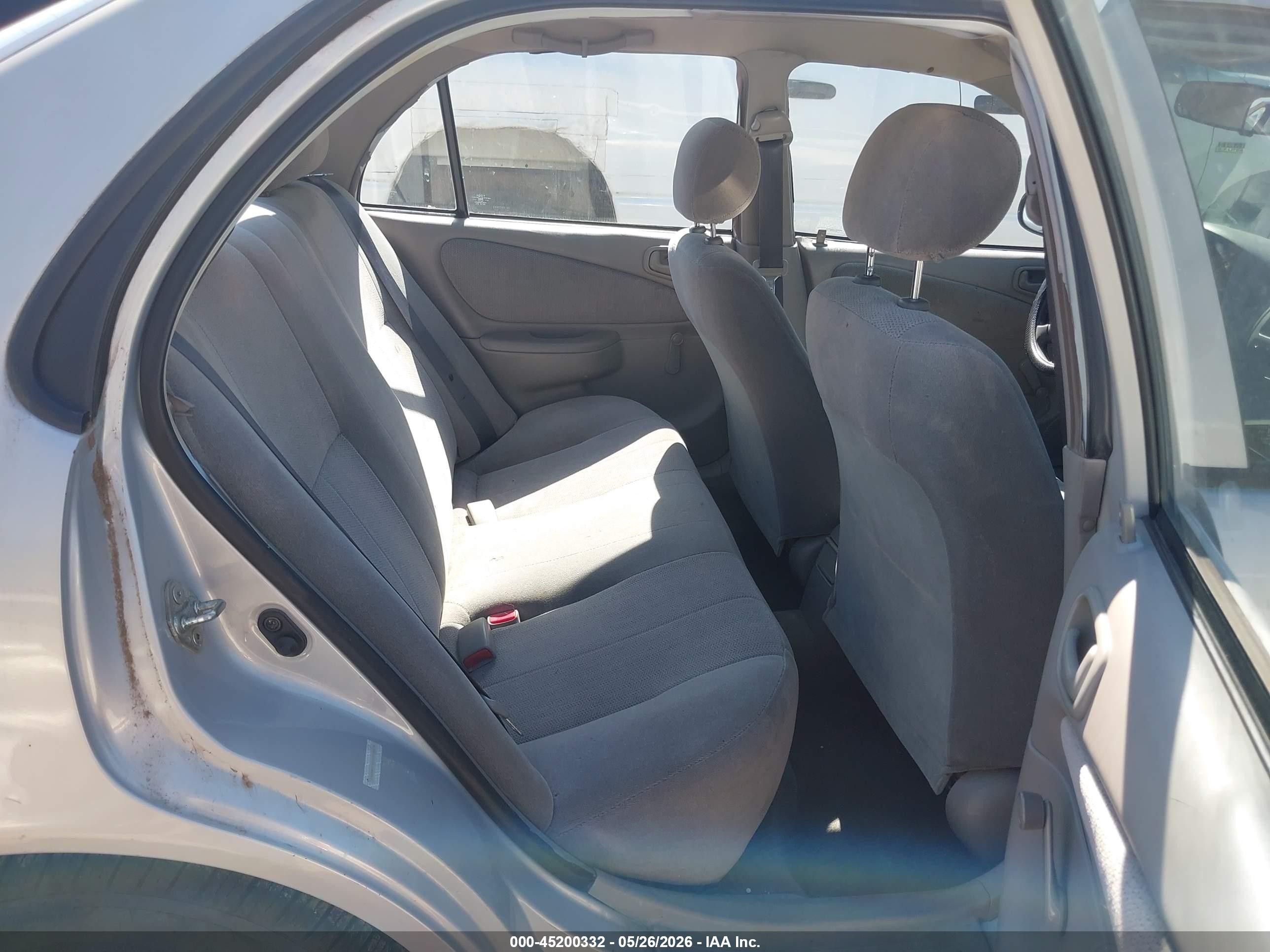 2001 Toyota Corolla Ce Серебряный vin: 1NXBR12EX1Z554374