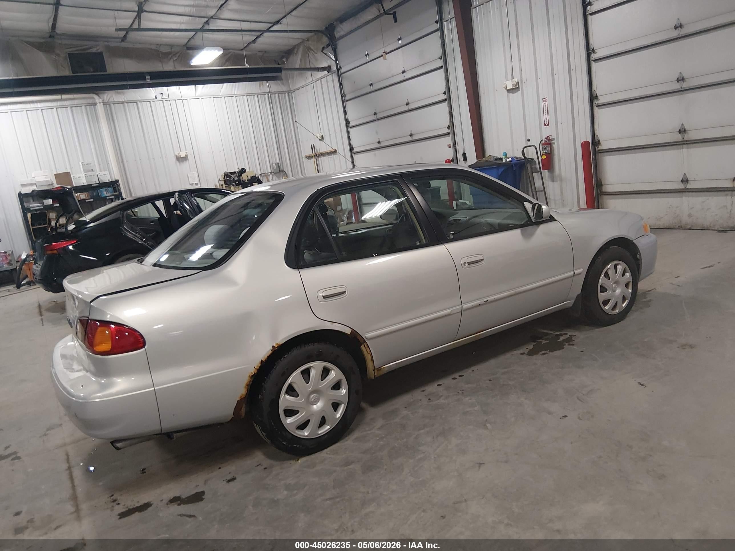 2002 Toyota Corolla Le Silver vin: 1NXBR12EX2Z580541