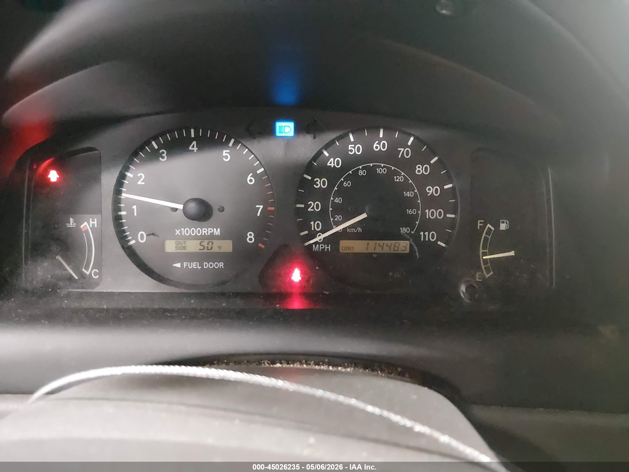 2002 Toyota Corolla Le Silver vin: 1NXBR12EX2Z580541