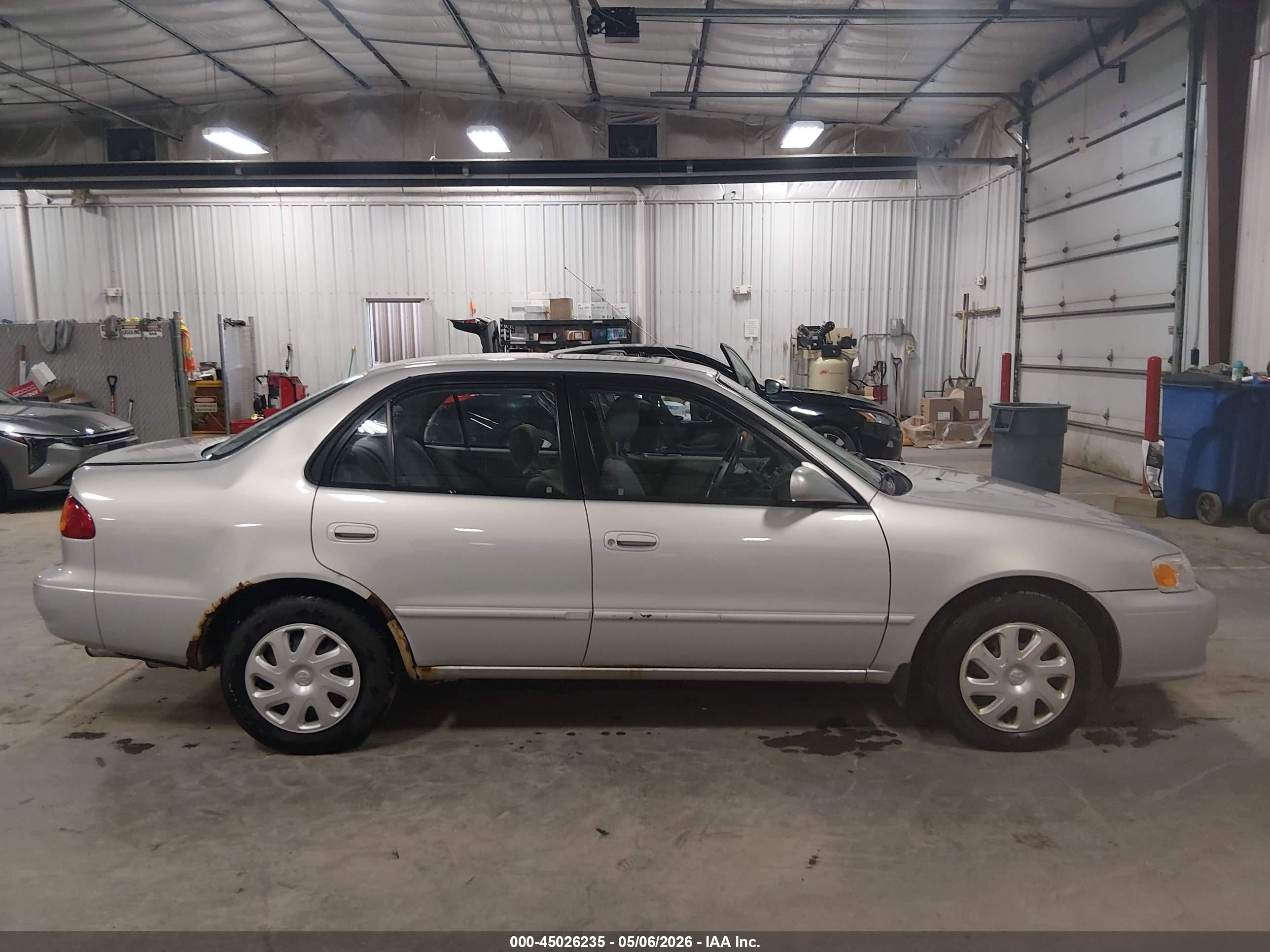 2002 Toyota Corolla Le Silver vin: 1NXBR12EX2Z580541