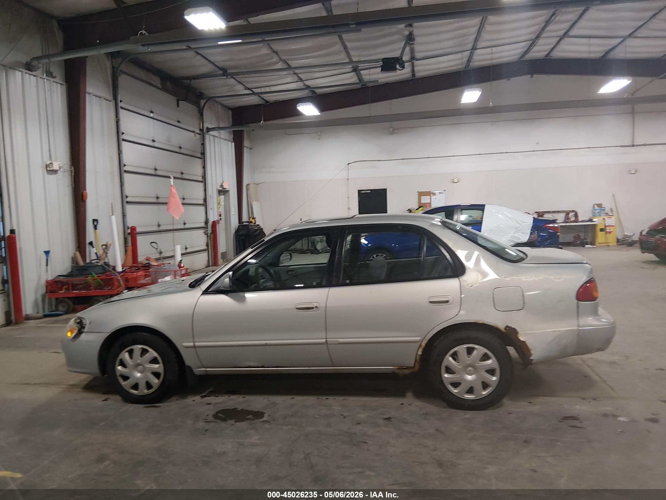 2002 Toyota Corolla Le Silver vin: 1NXBR12EX2Z580541