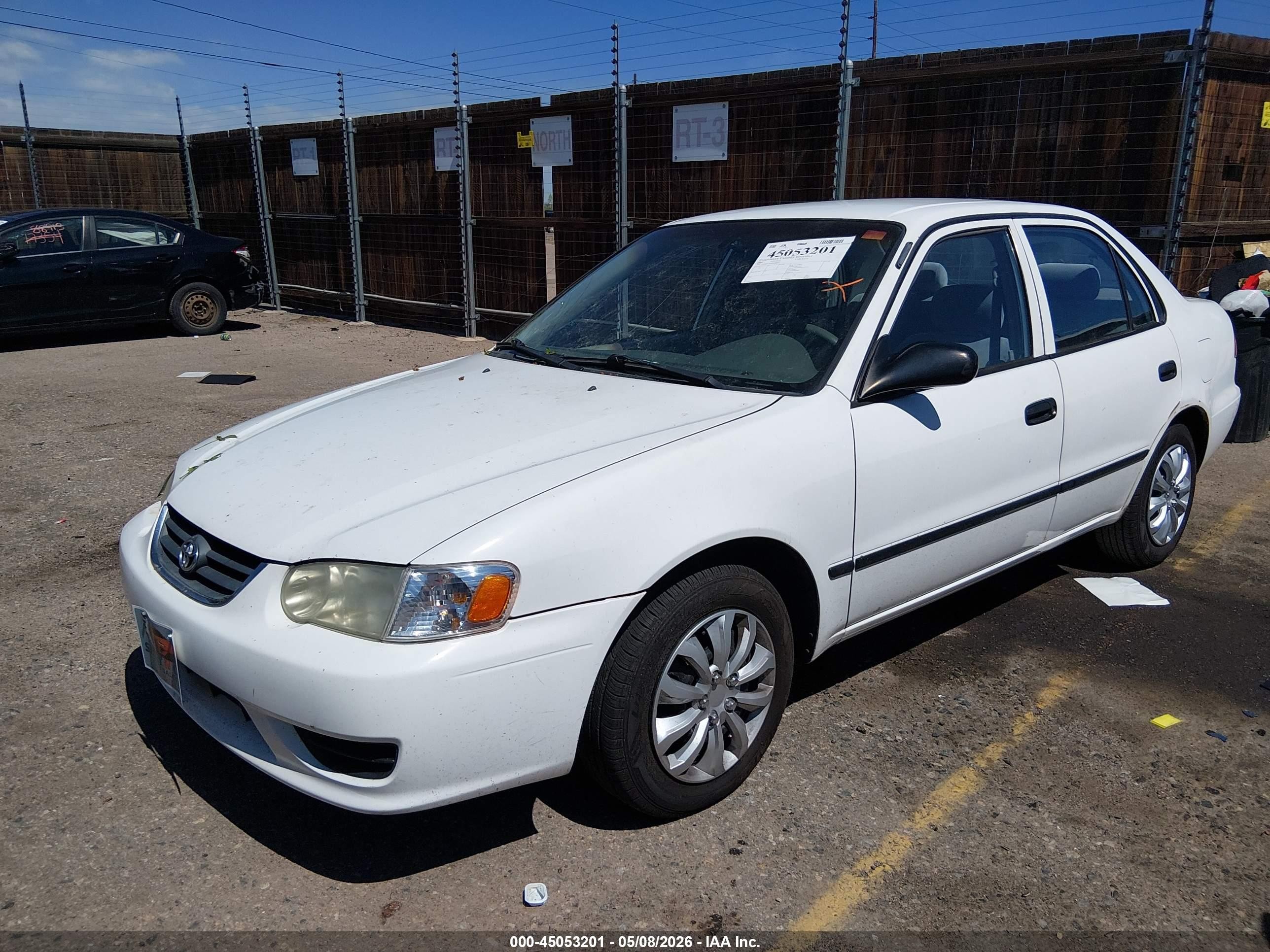 2002 Toyota Corolla Ce White vin: 1NXBR12EX2Z586033