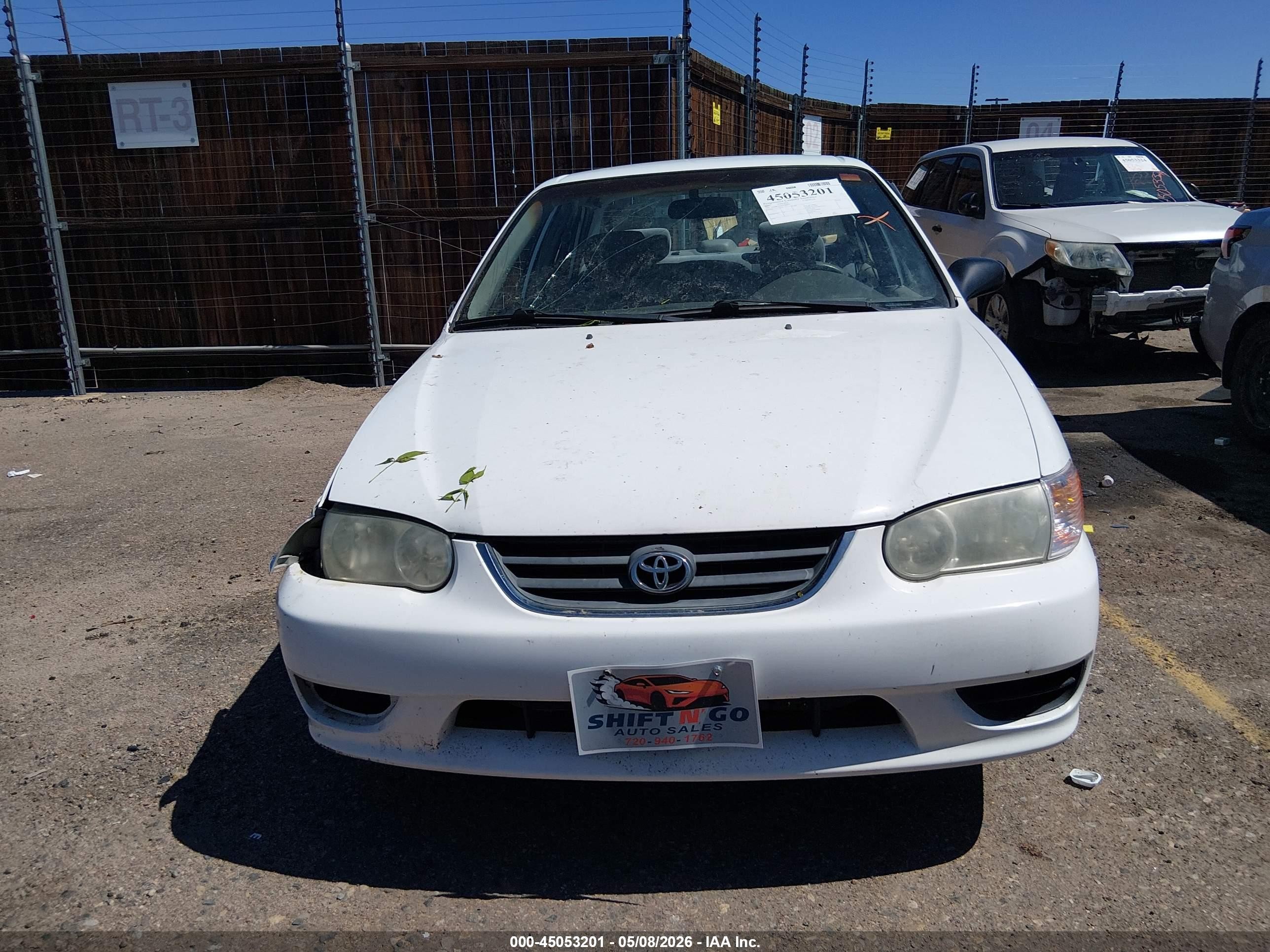 2002 Toyota Corolla Ce White vin: 1NXBR12EX2Z586033