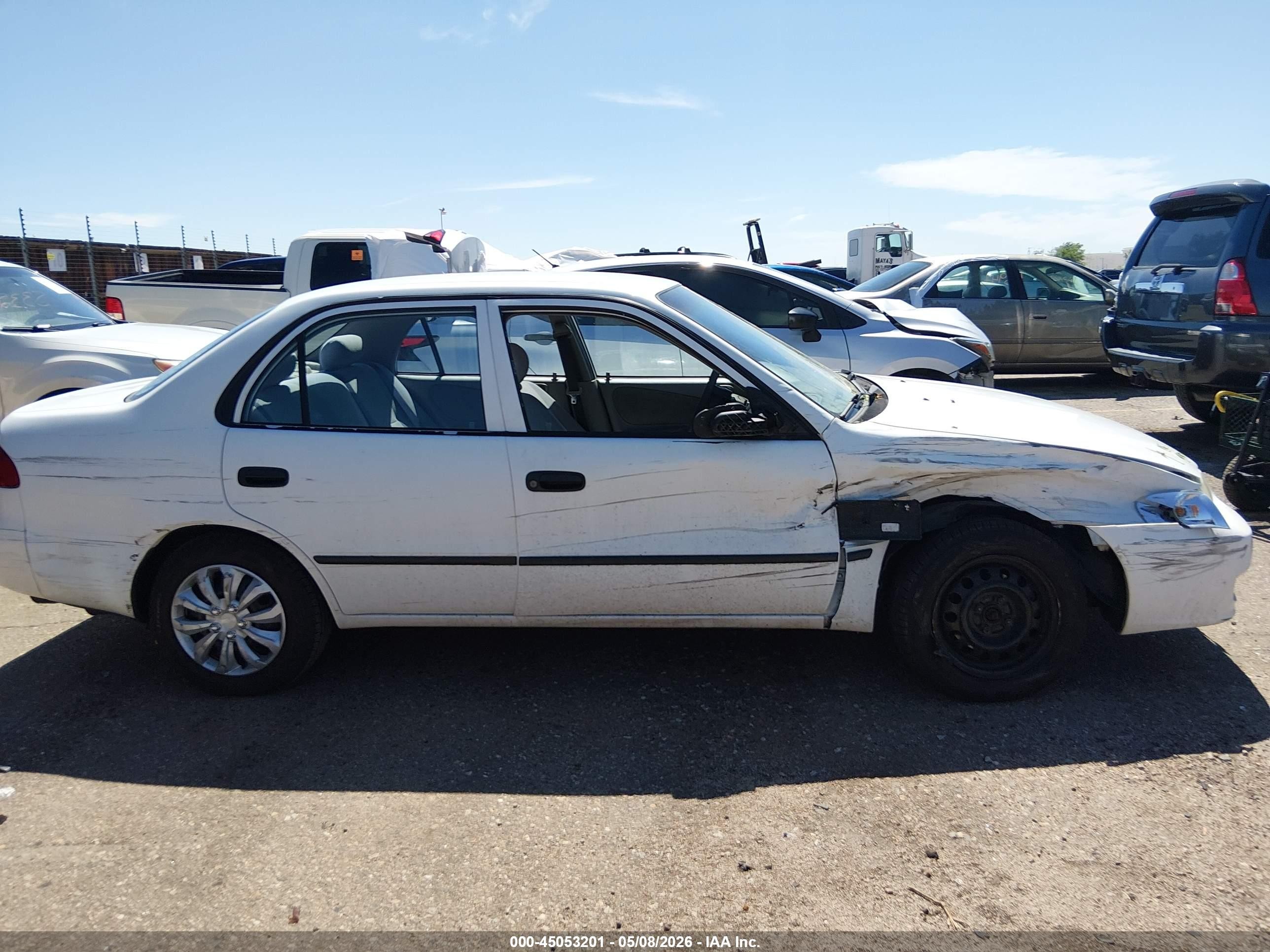 2002 Toyota Corolla Ce White vin: 1NXBR12EX2Z586033