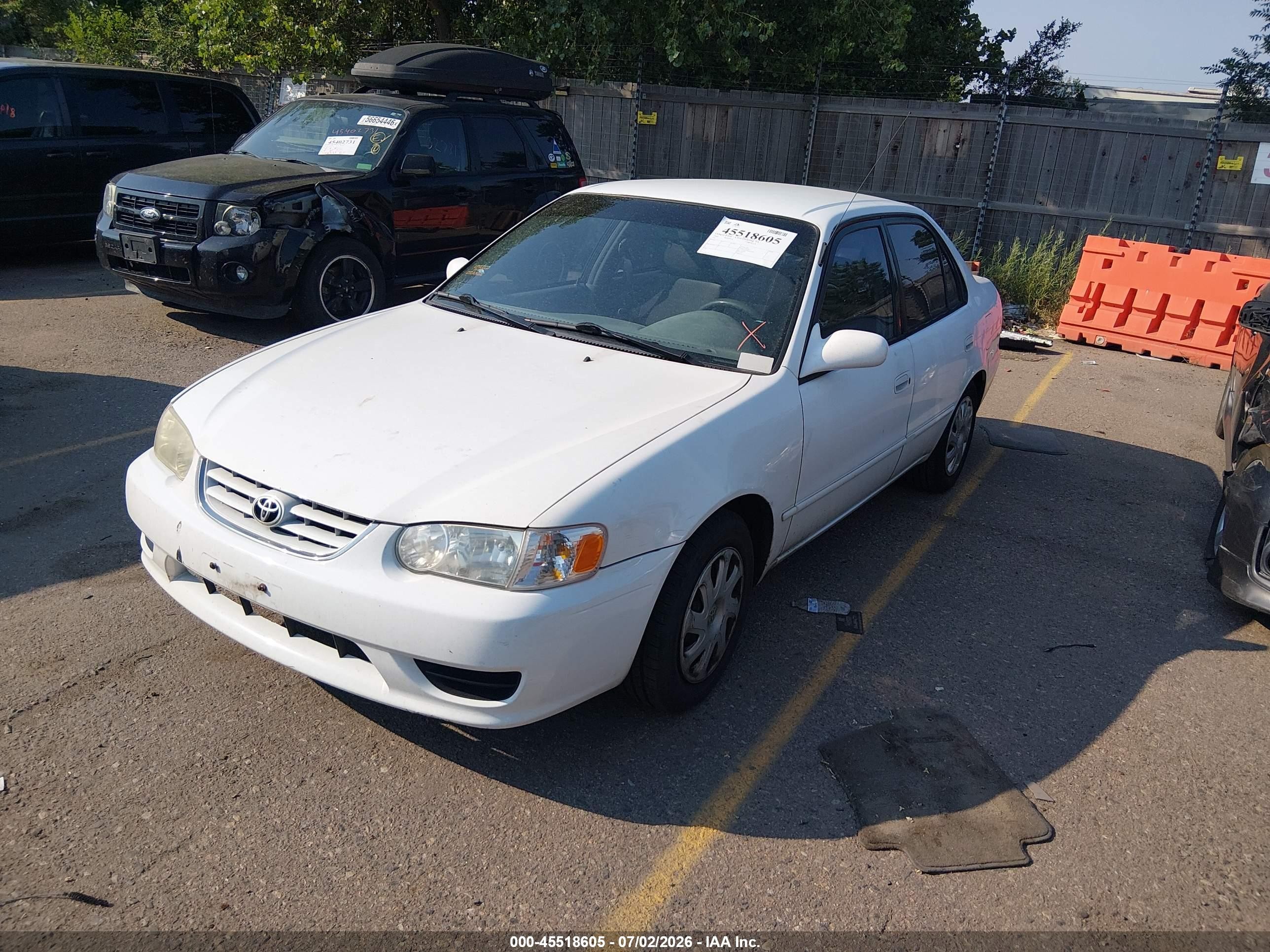 2002 Toyota Corolla Le White vin: 1NXBR12EX2Z607883