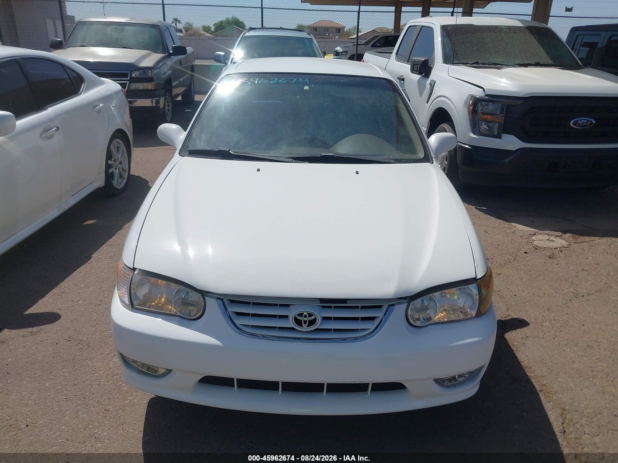 2002 Toyota Corolla Le Белый vin: 1NXBR12EX2Z622870