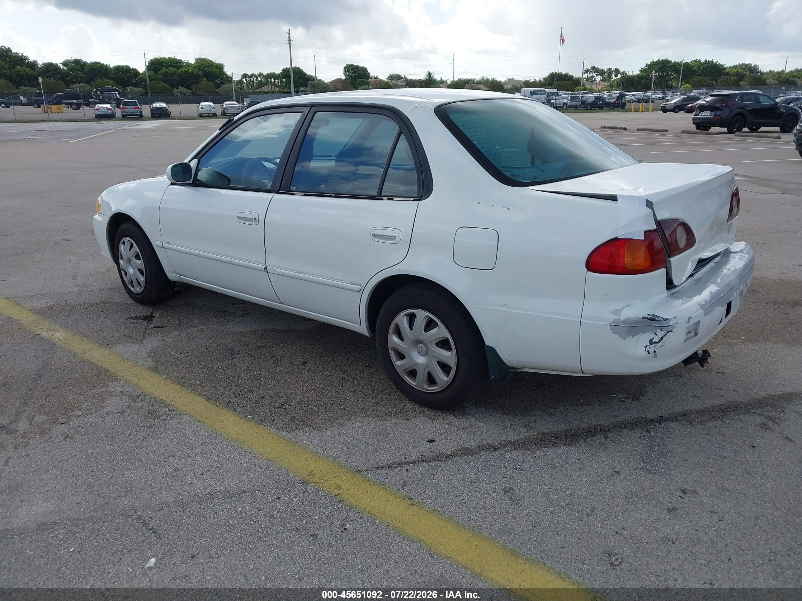 2002 Toyota Corolla Le White vin: 1NXBR12EX2Z637224