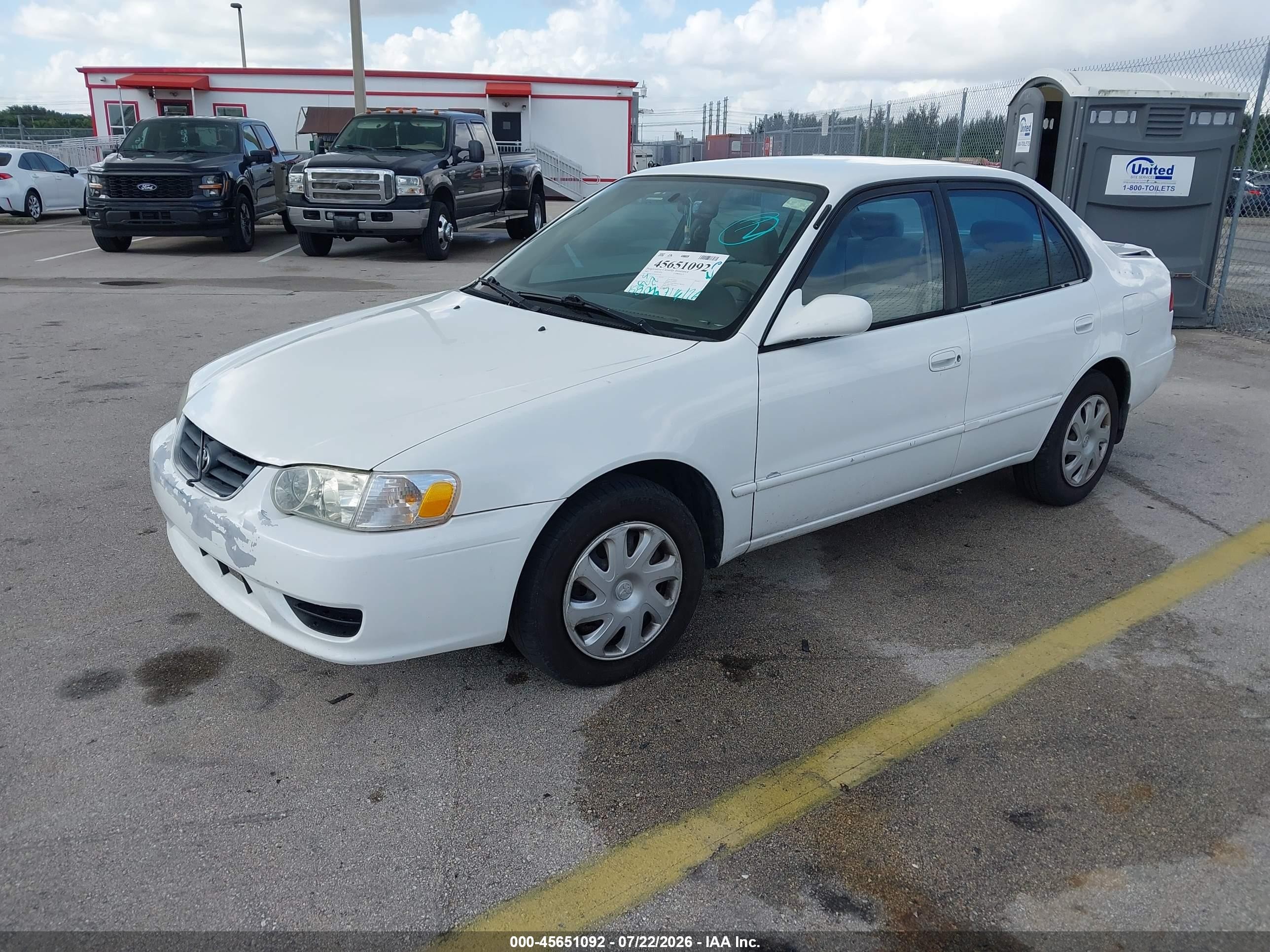 2002 Toyota Corolla Le White vin: 1NXBR12EX2Z637224