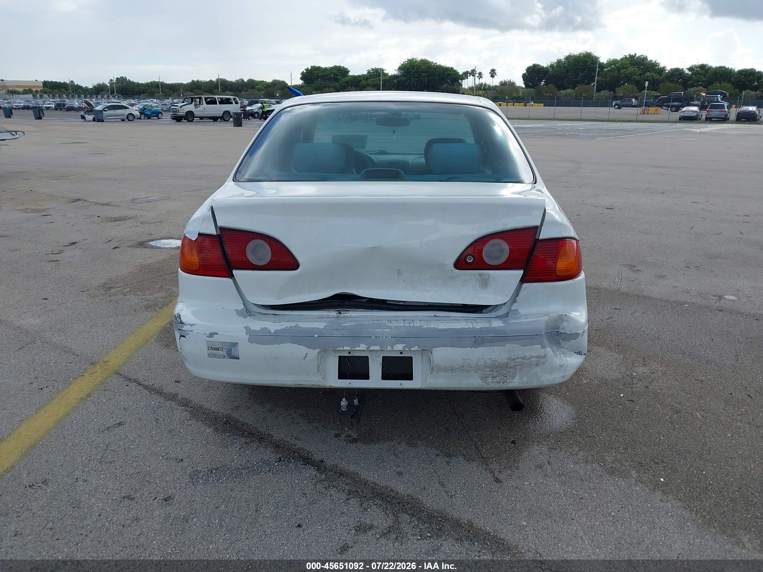 2002 Toyota Corolla Le White vin: 1NXBR12EX2Z637224