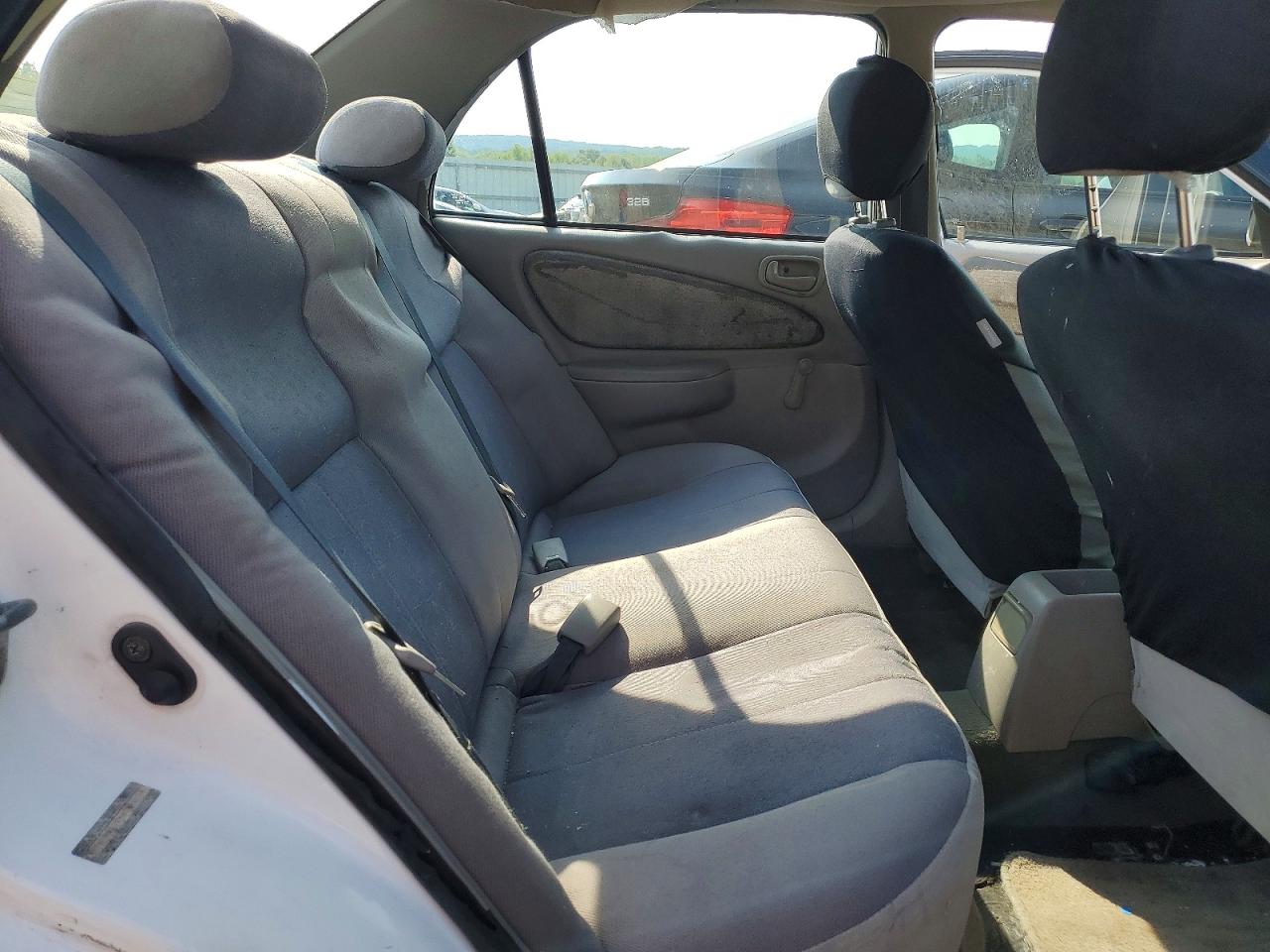 2000 Toyota Corolla Ve White vin: 1NXBR12EXYZ384124