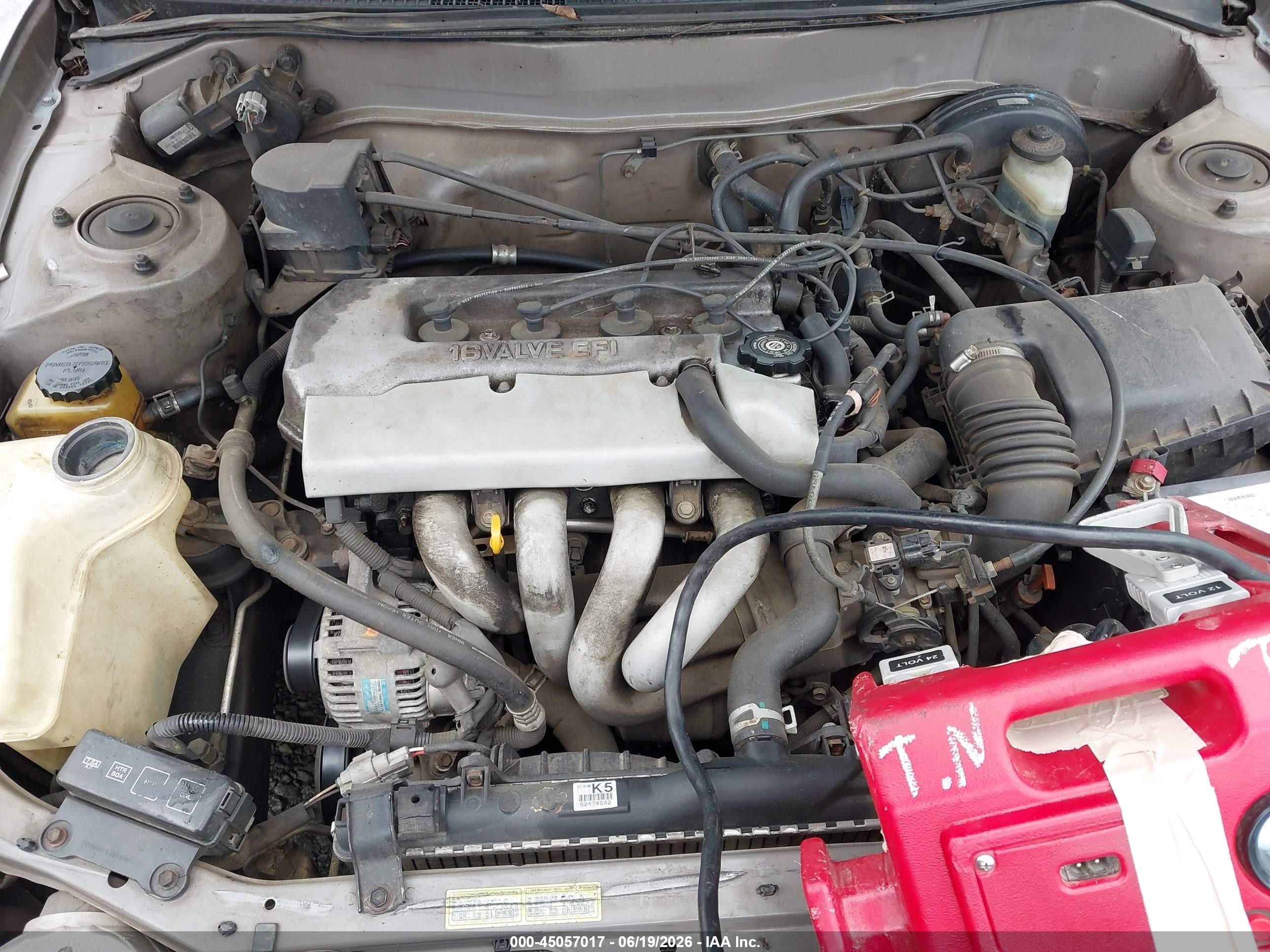 1998 Toyota Corolla Le Beige vin: 1NXBR18E2WZ135871