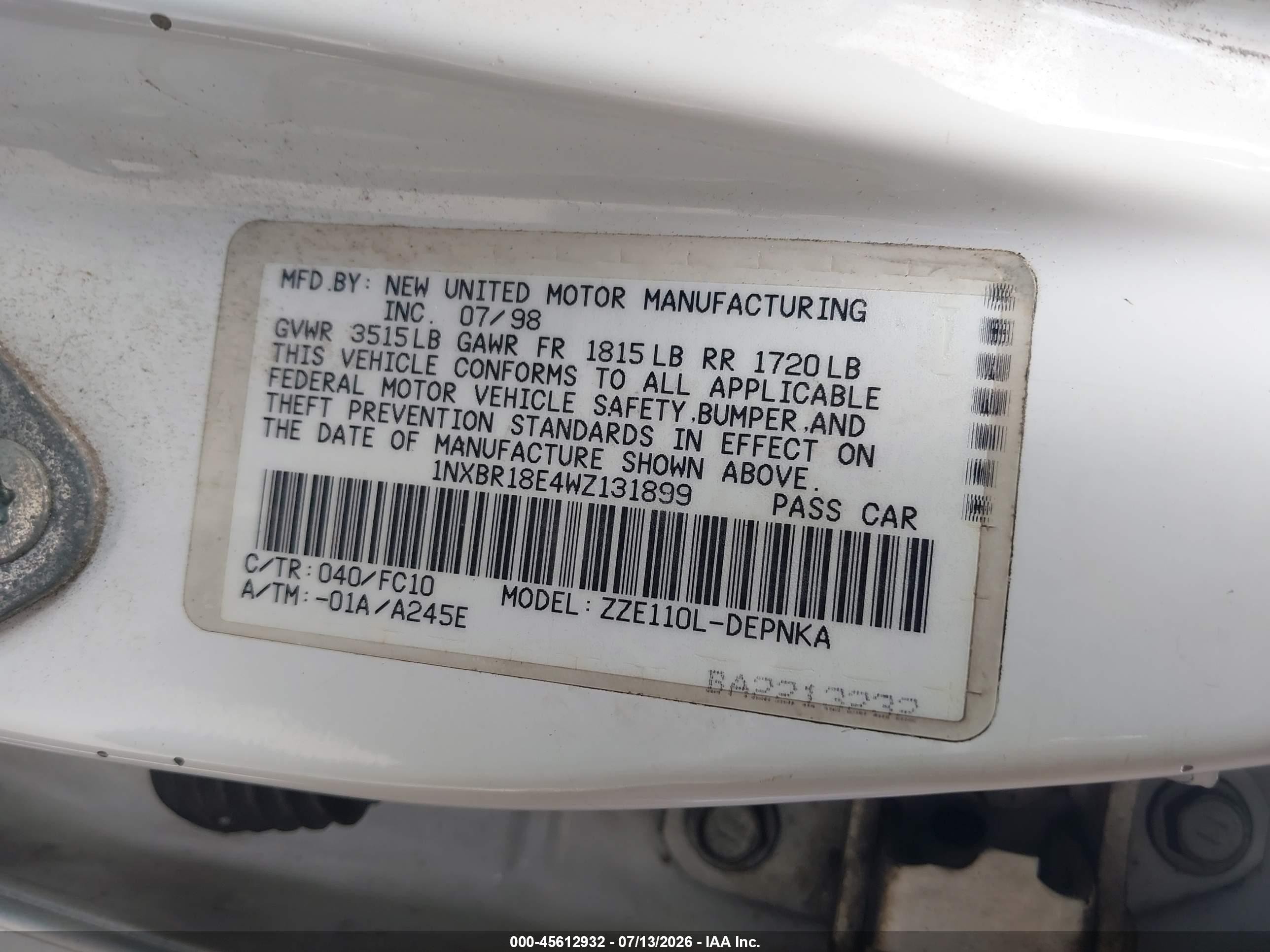1998 Toyota Corolla Le White vin: 1NXBR18E4WZ131899