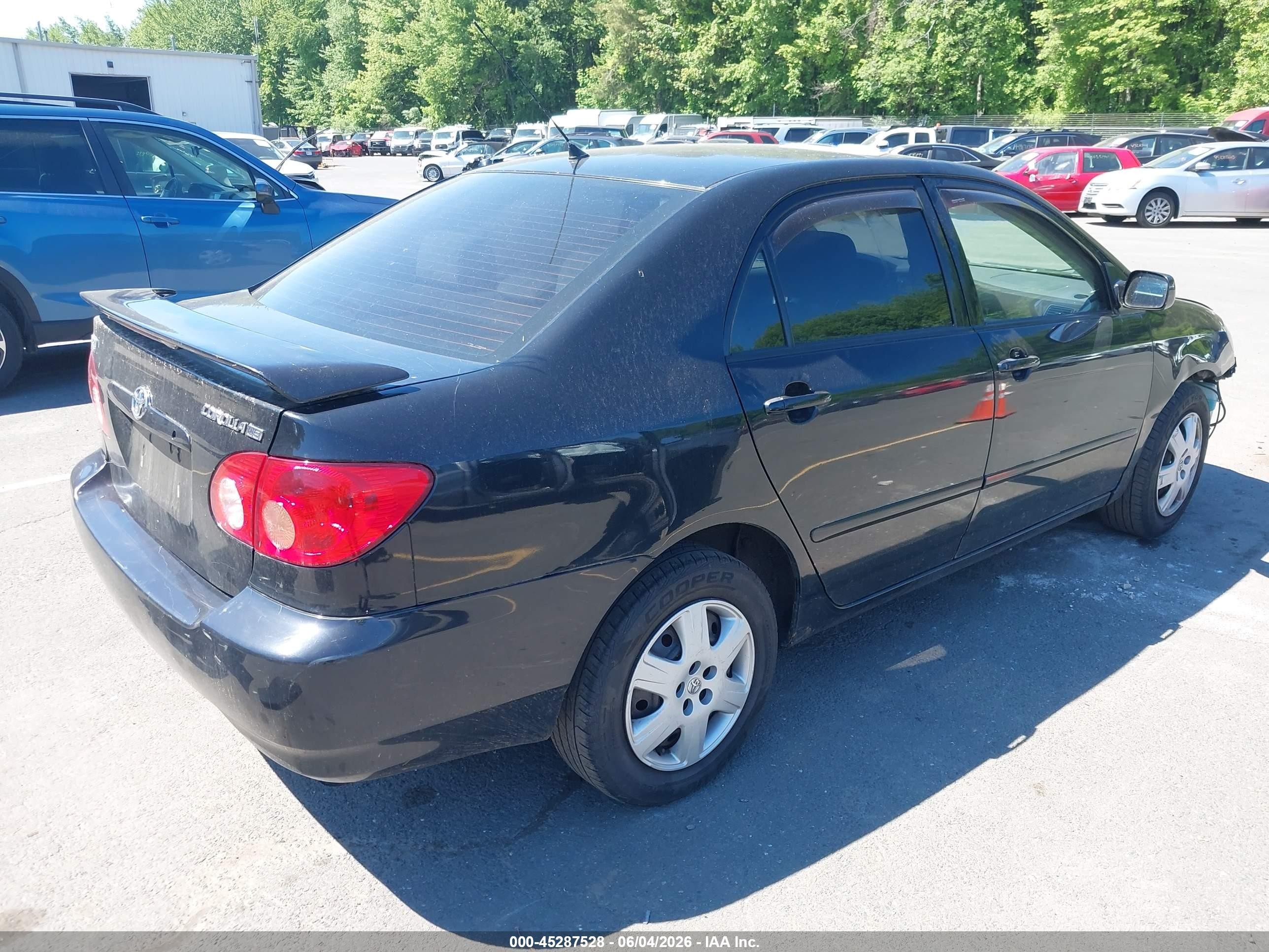 2005 Toyota Corolla   Black vin: 1NXBR30B95Z447918
