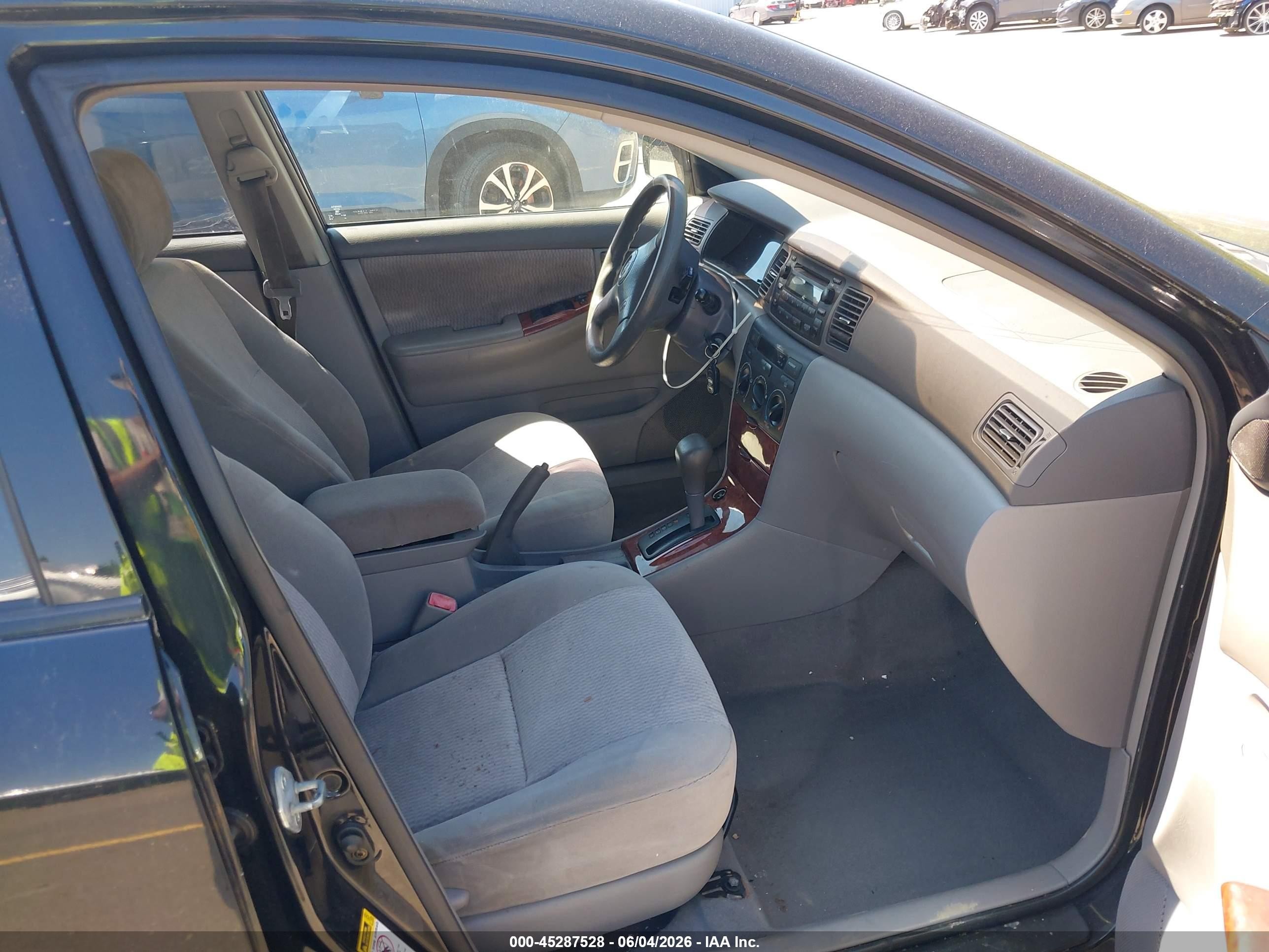 2005 Toyota Corolla   Black vin: 1NXBR30B95Z447918