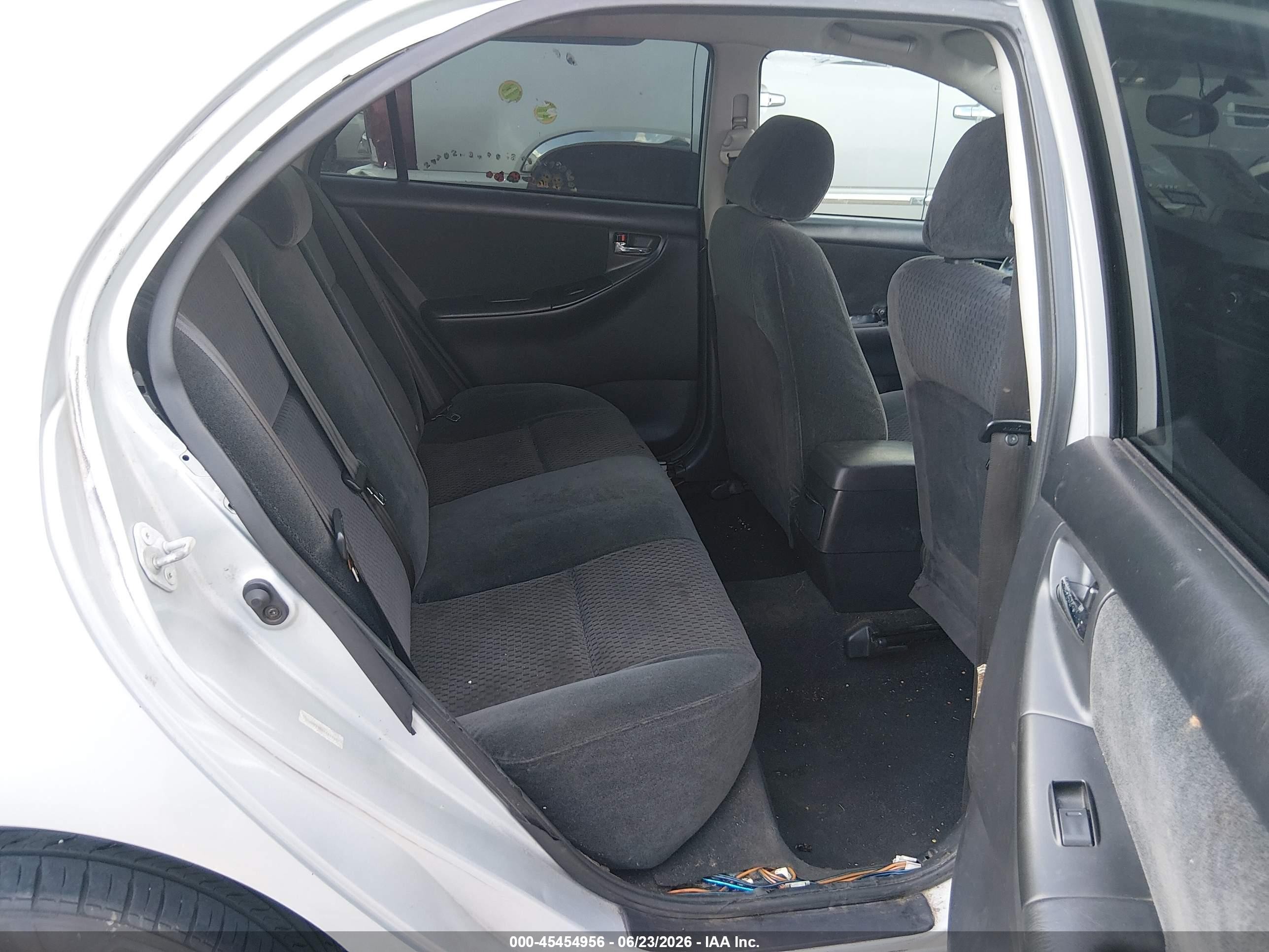 2006 Toyota Corolla S Silver vin: 1NXBR30E06Z624437
