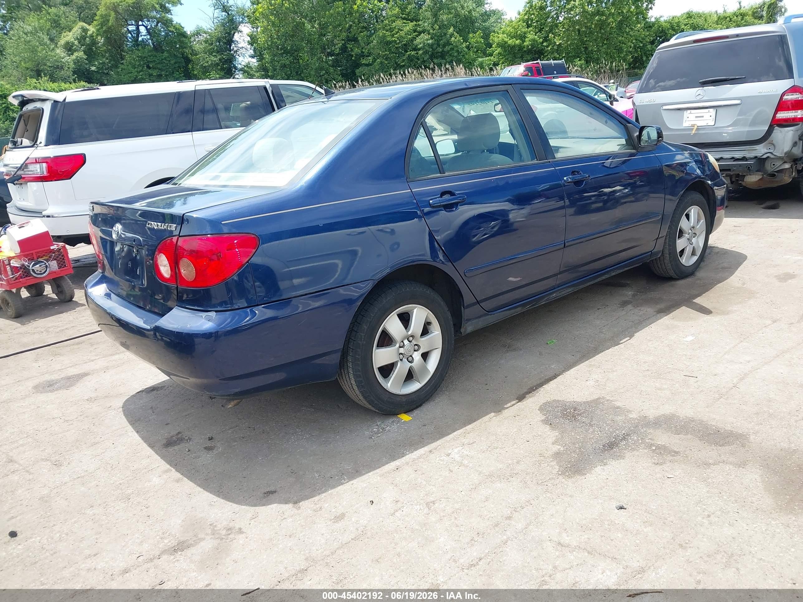 2005 Toyota Corolla Le Blue vin: 1NXBR30E55Z438679