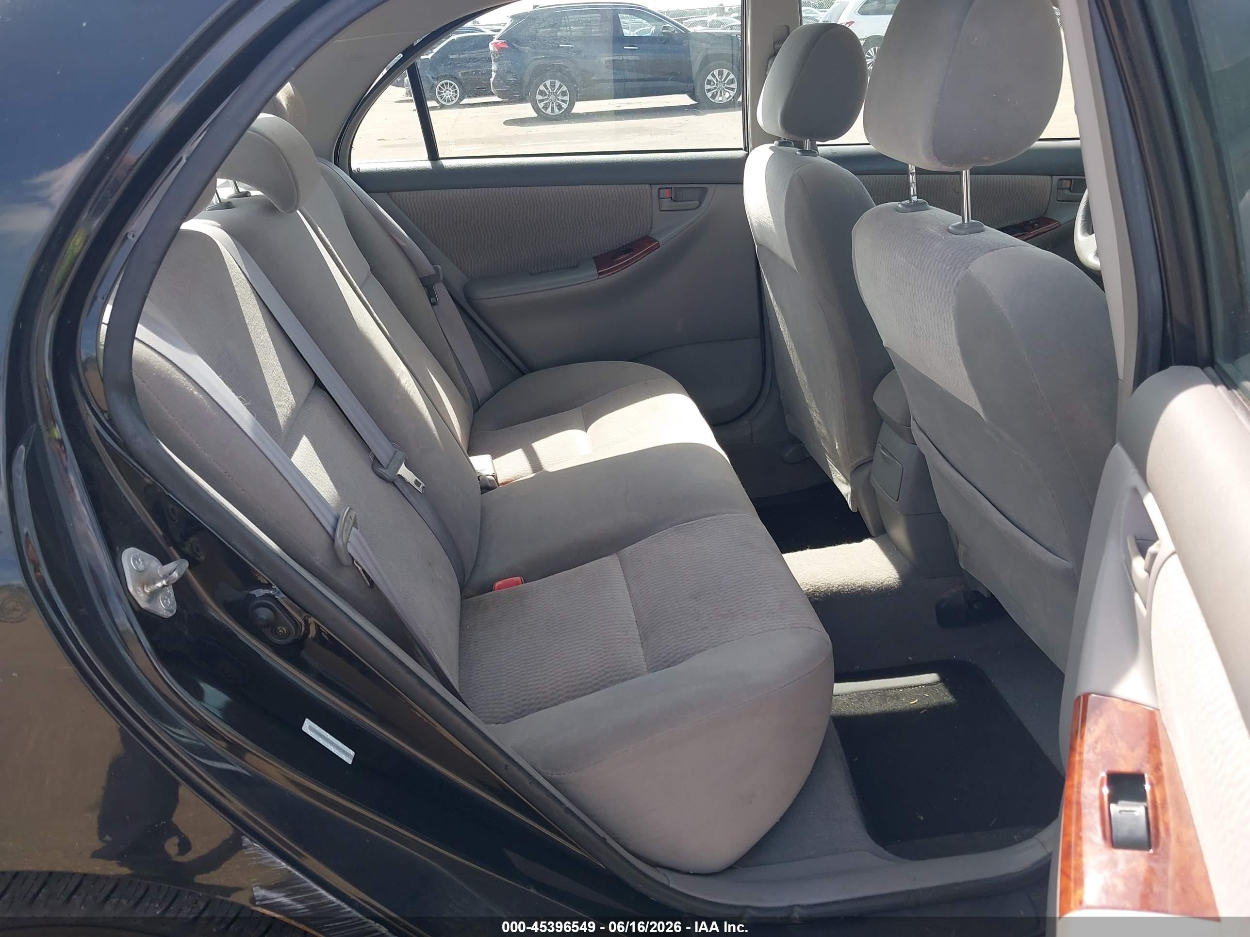 2005 Toyota Corolla Le Black vin: 1NXBR30E65Z469844