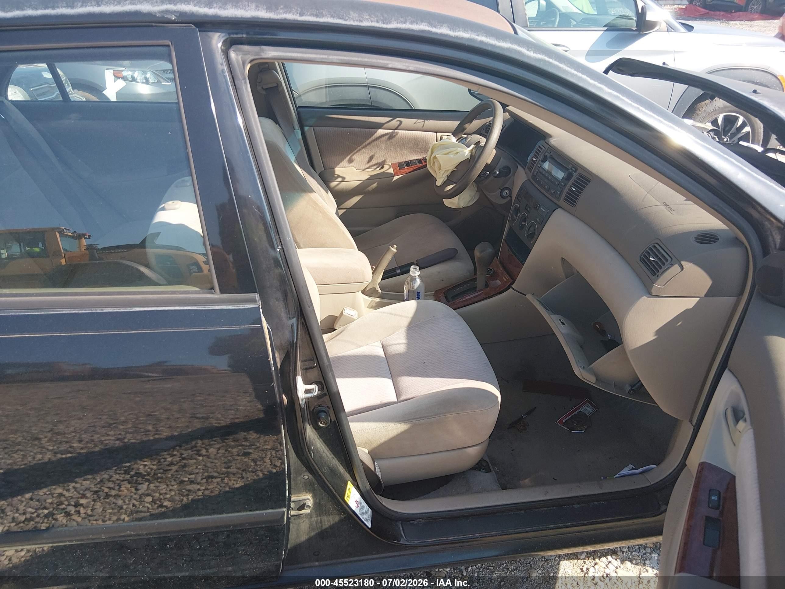 2005 Toyota Corolla Le Black vin: 1NXBR30E75Z366139