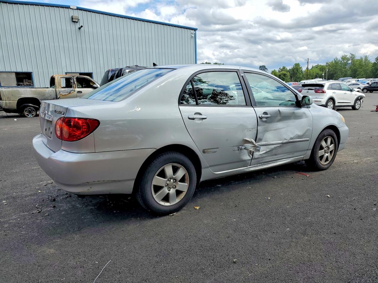2005 Toyota Corolla Le Серебряный vin: 1NXBR30E75Z481002