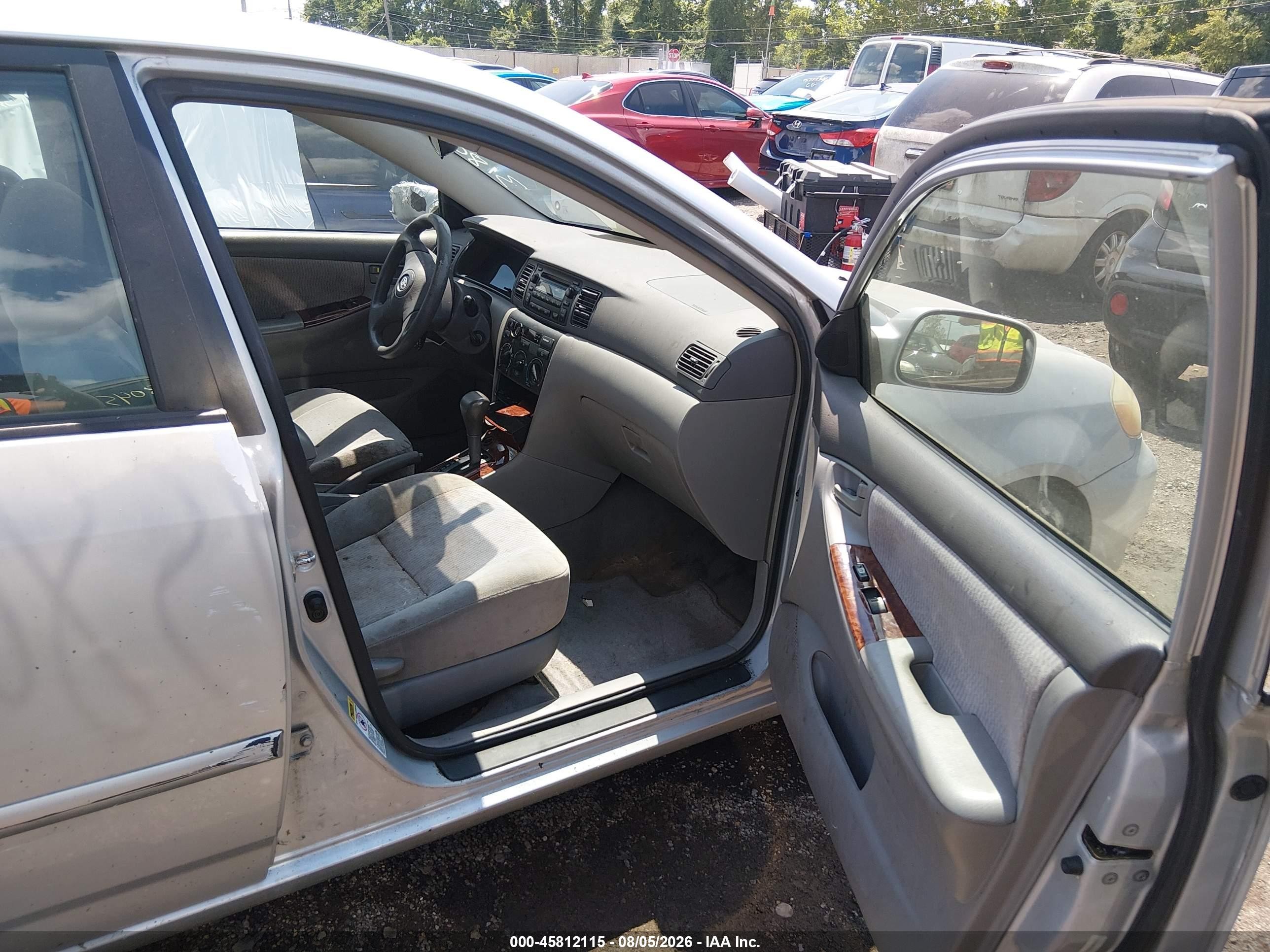 2005 Toyota Corolla Le Серебряный vin: 1NXBR30E95Z566200