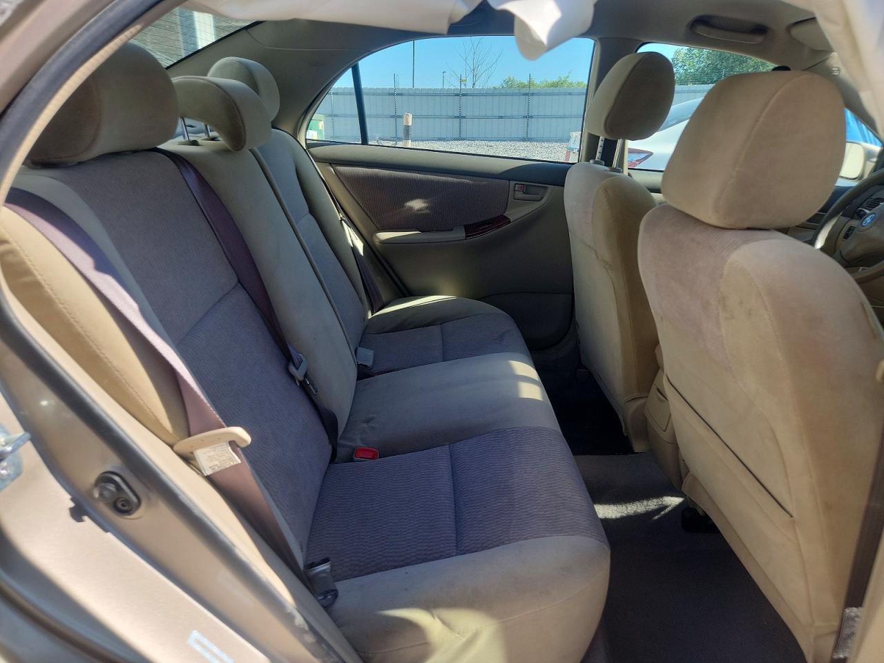 2008 Toyota Corolla Le Золотой vin: 1NXBR30E98Z028729
